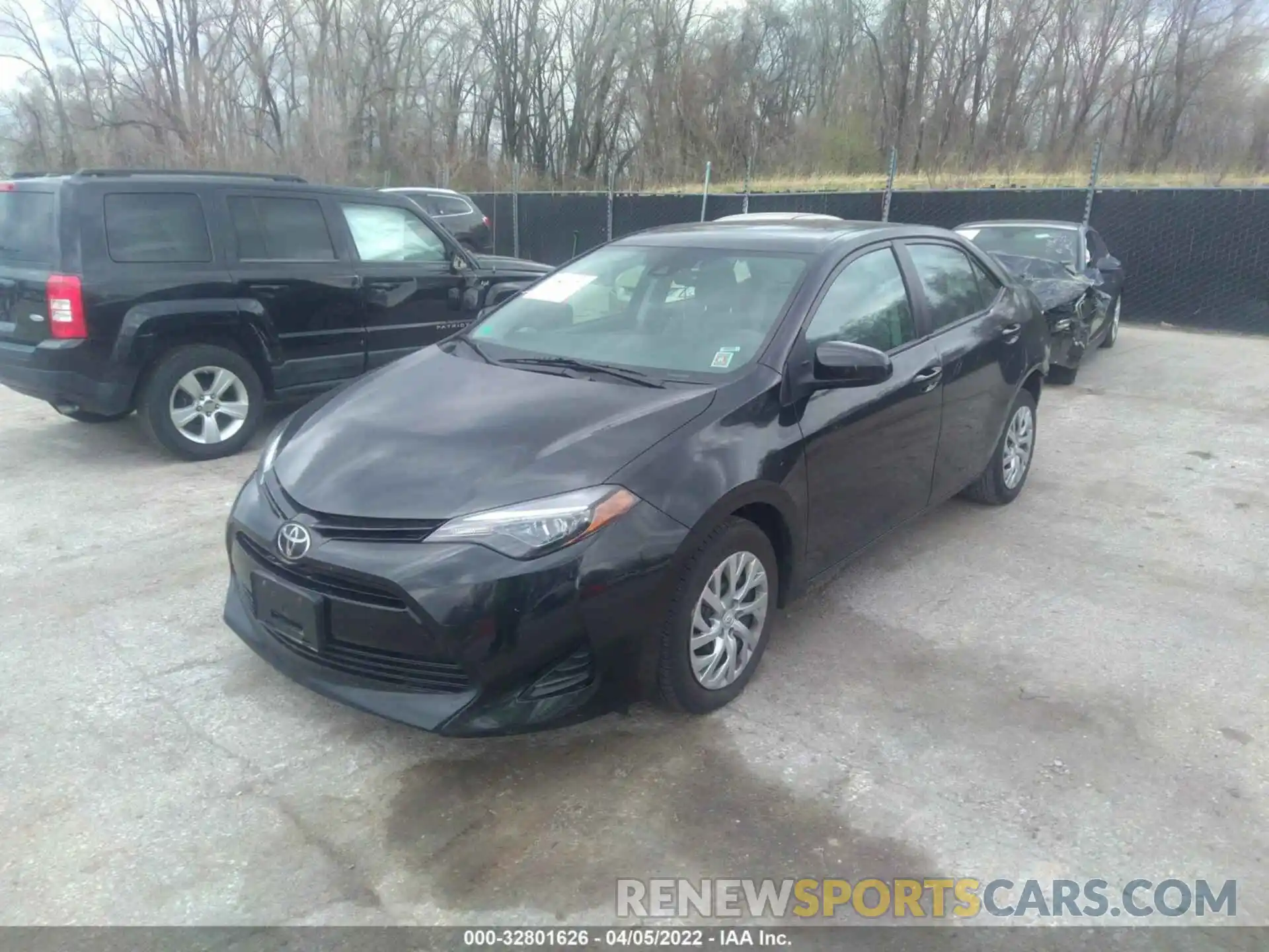 2 Photograph of a damaged car 2T1BURHE8KC232999 TOYOTA COROLLA 2019