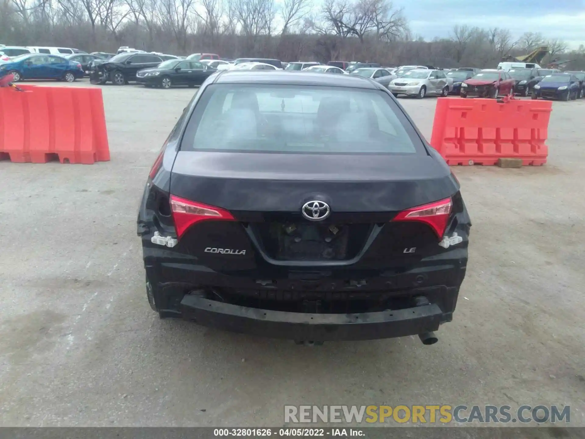 6 Photograph of a damaged car 2T1BURHE8KC232999 TOYOTA COROLLA 2019