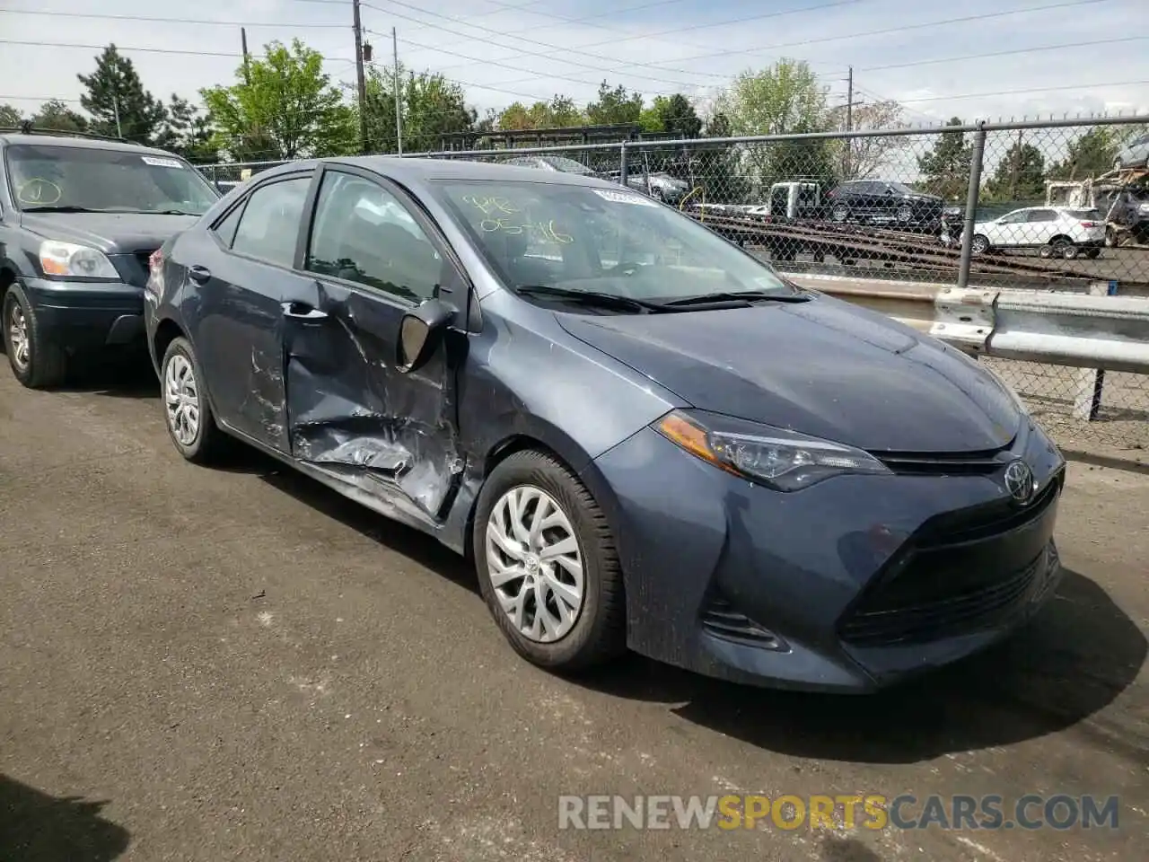 1 Photograph of a damaged car 2T1BURHE8KC233411 TOYOTA COROLLA 2019