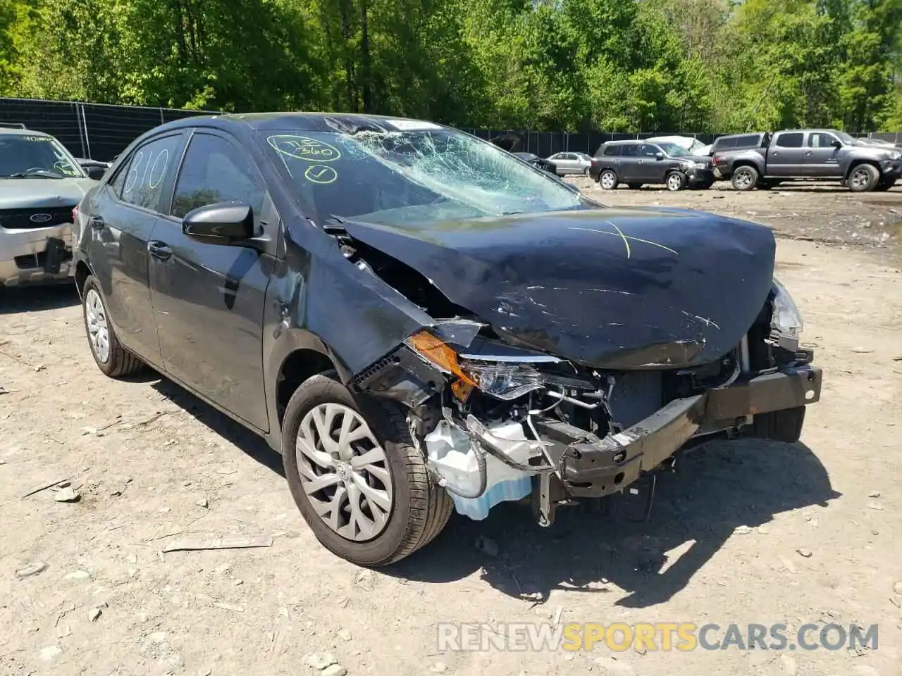 1 Photograph of a damaged car 2T1BURHE8KC233540 TOYOTA COROLLA 2019