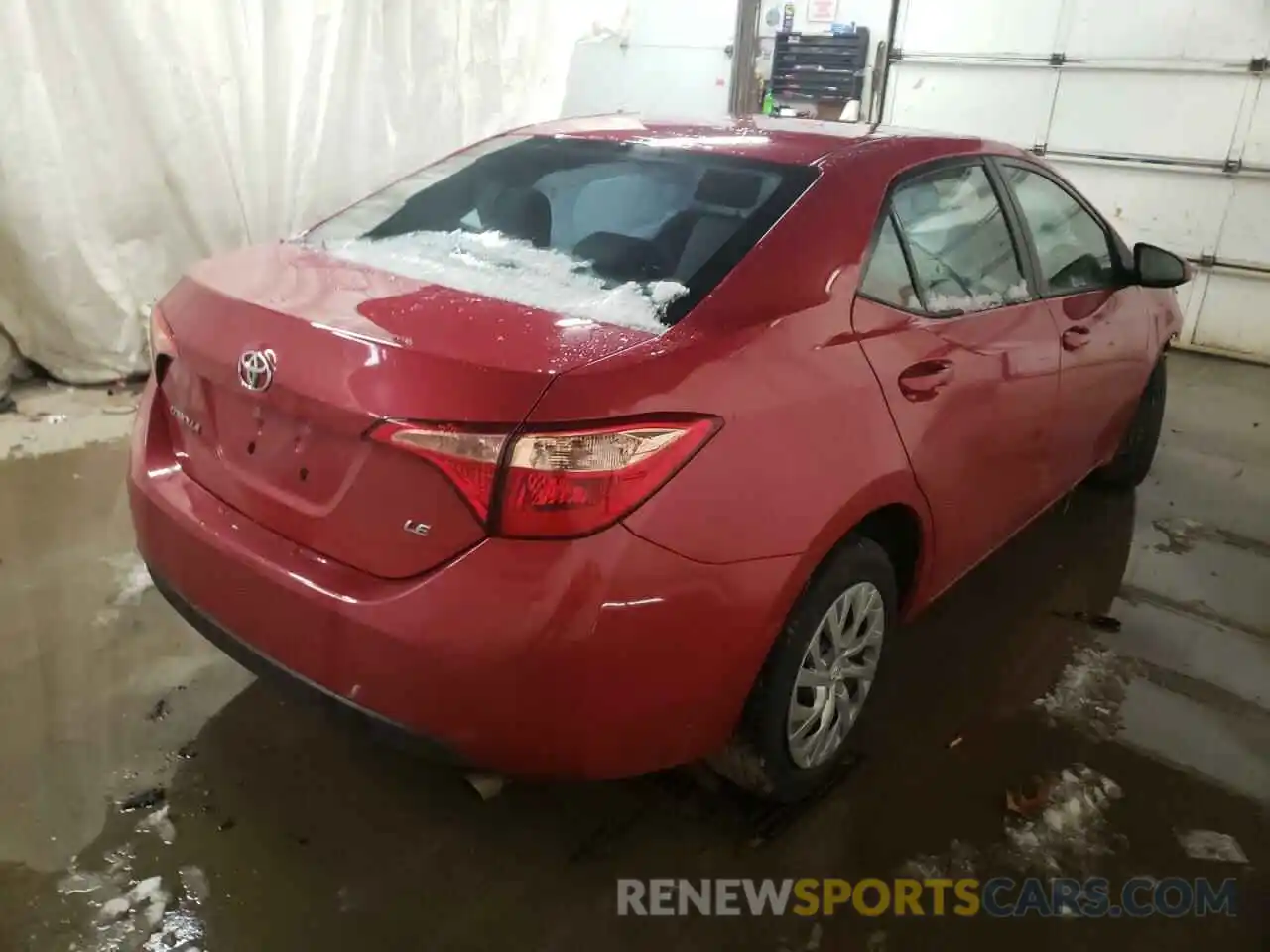 4 Photograph of a damaged car 2T1BURHE8KC233702 TOYOTA COROLLA 2019