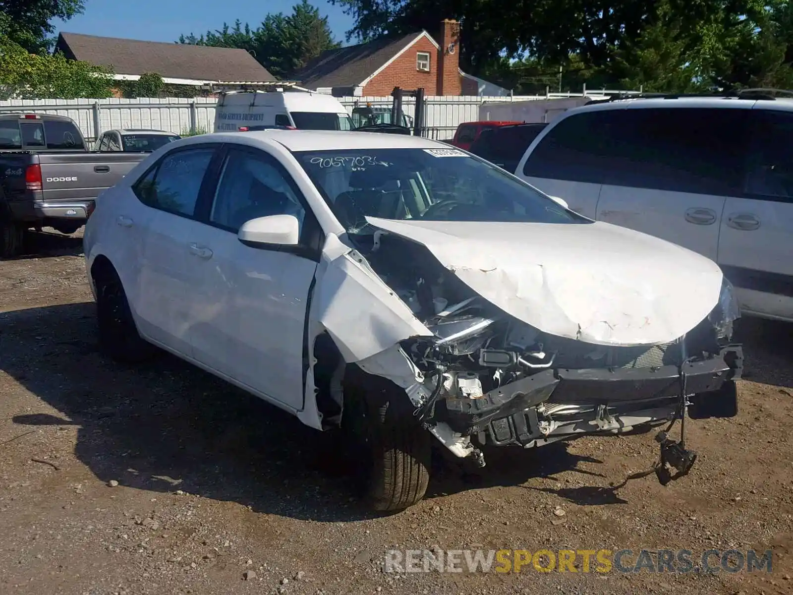 1 Photograph of a damaged car 2T1BURHE8KC233750 TOYOTA COROLLA 2019