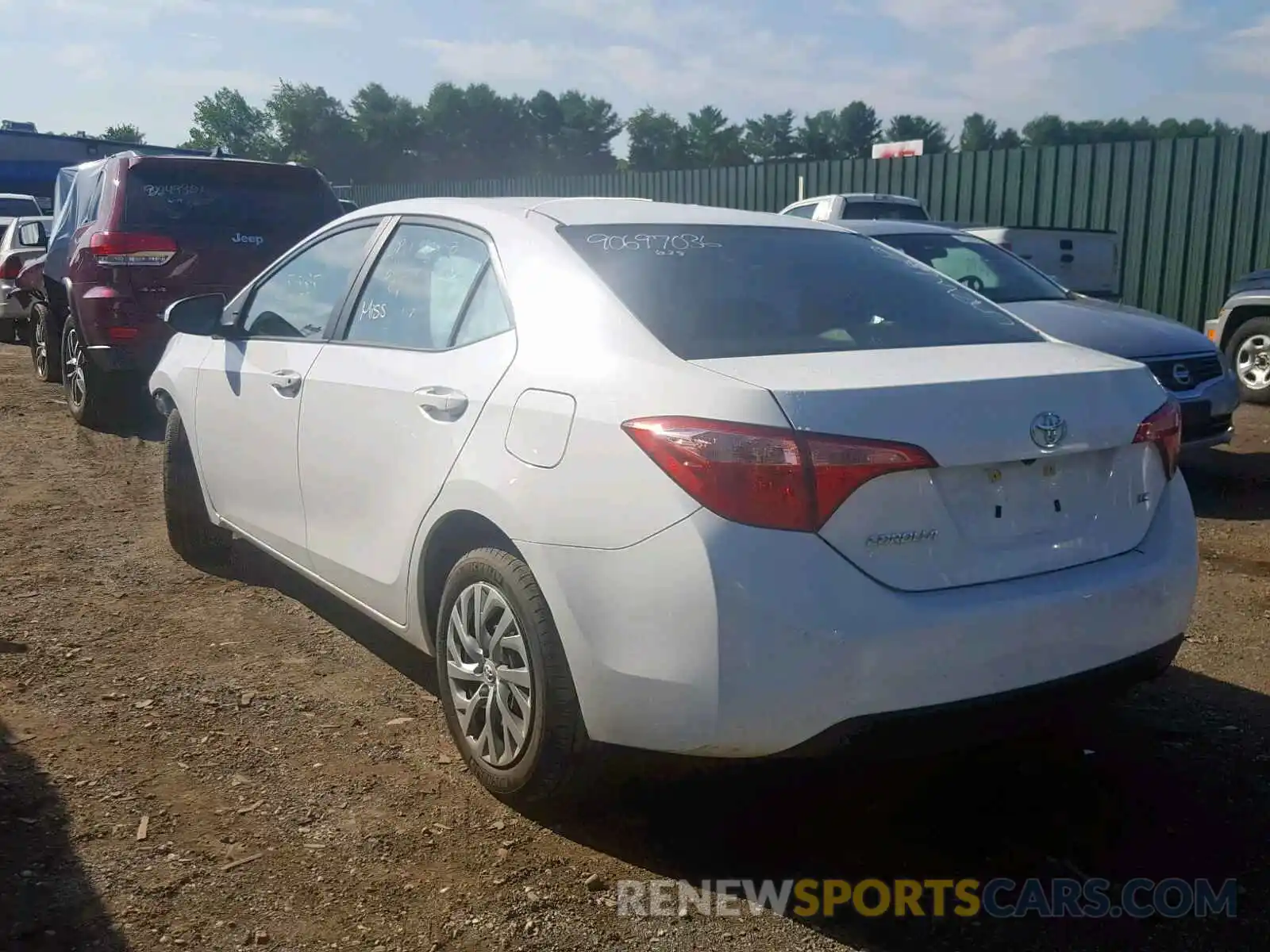 3 Photograph of a damaged car 2T1BURHE8KC233750 TOYOTA COROLLA 2019