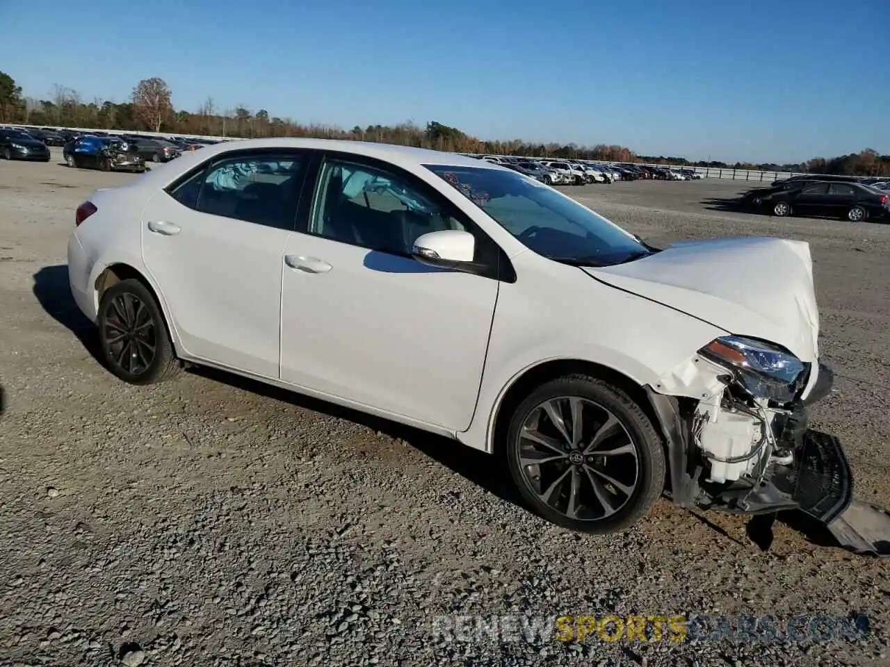 4 Photograph of a damaged car 2T1BURHE8KC233814 TOYOTA COROLLA 2019