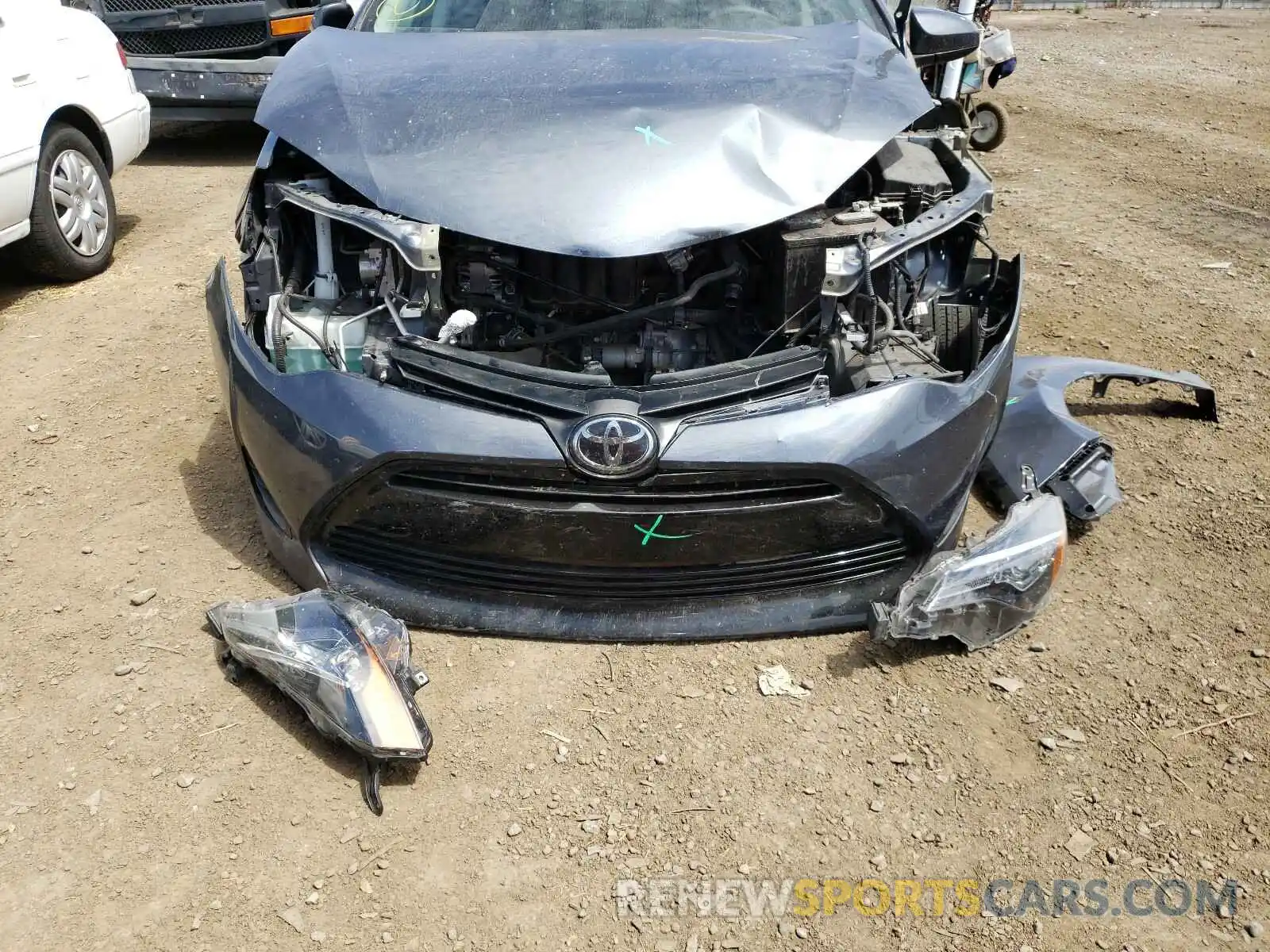 9 Photograph of a damaged car 2T1BURHE8KC233893 TOYOTA COROLLA 2019