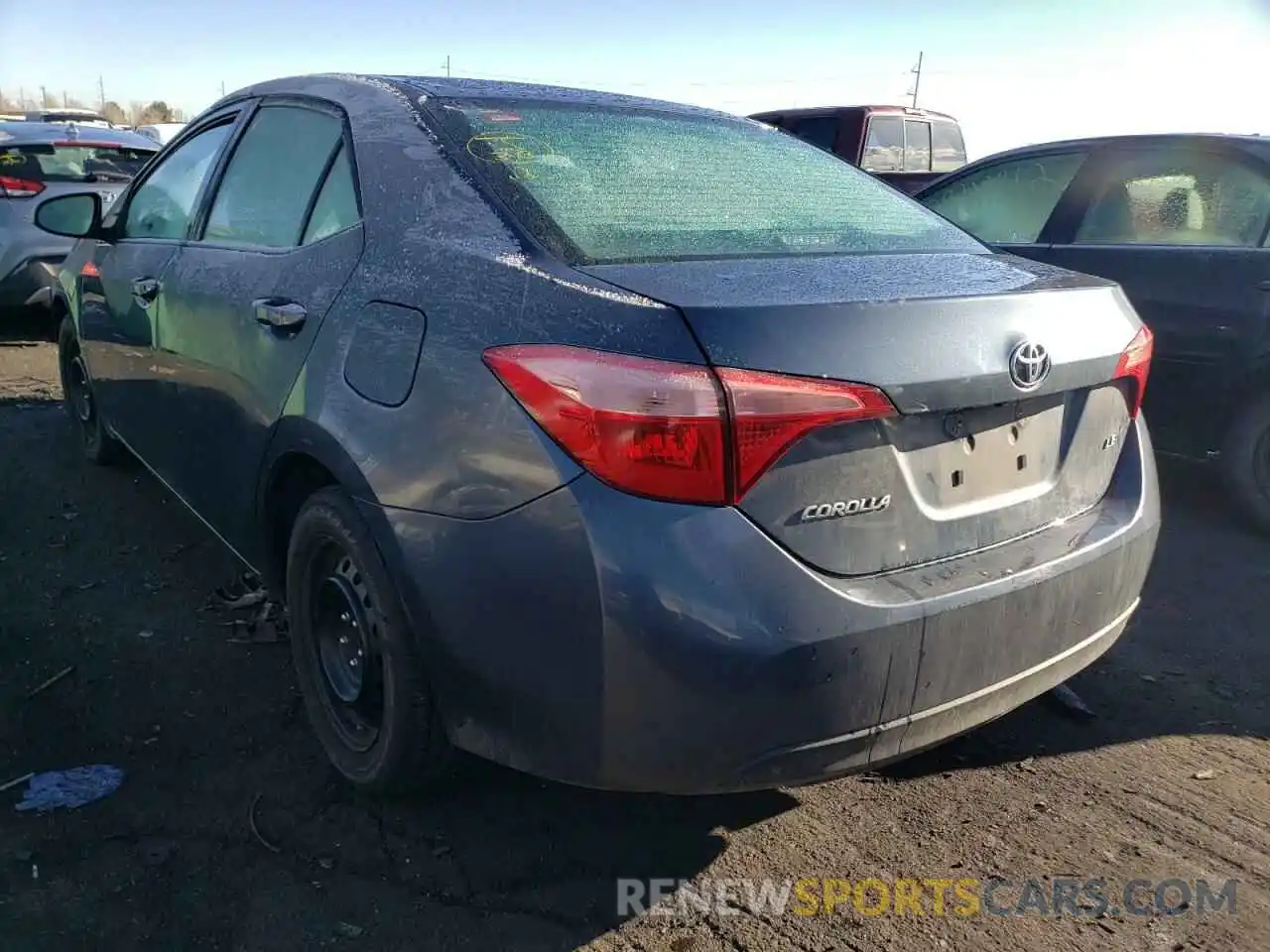 3 Photograph of a damaged car 2T1BURHE8KC234123 TOYOTA COROLLA 2019