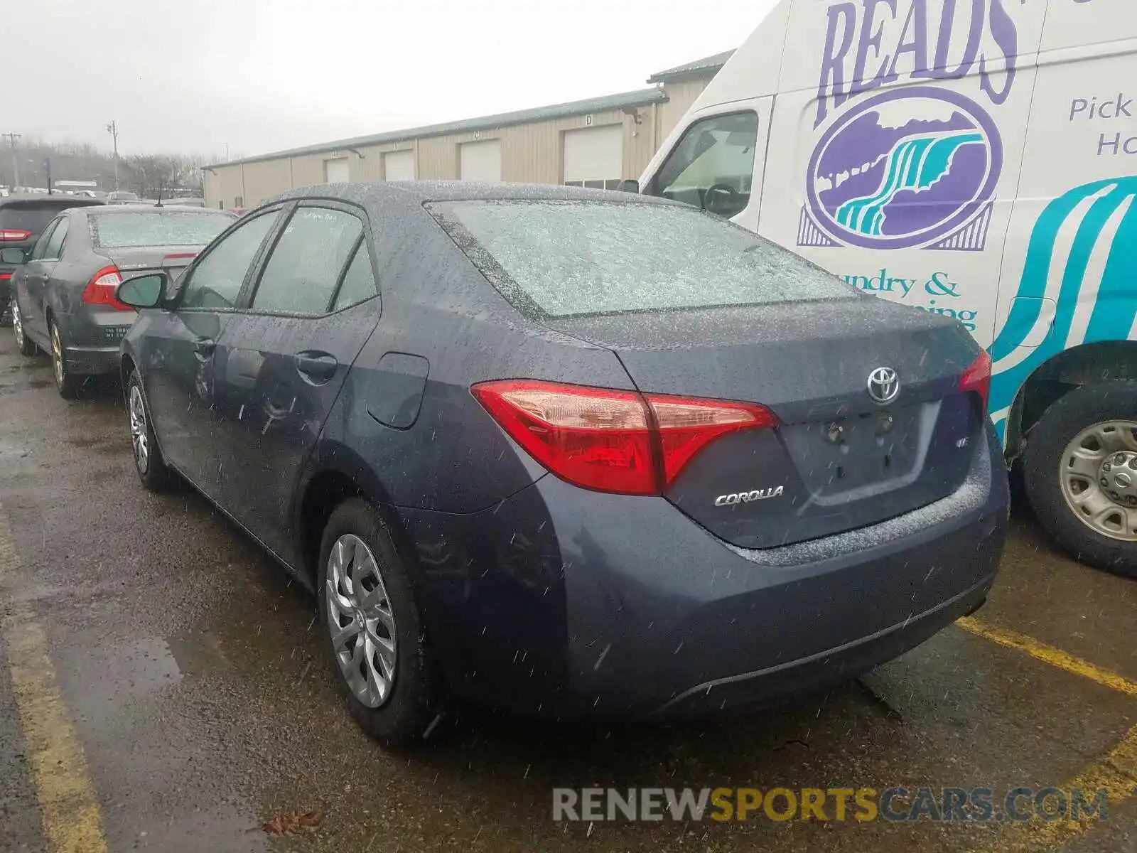 3 Photograph of a damaged car 2T1BURHE8KC234218 TOYOTA COROLLA 2019