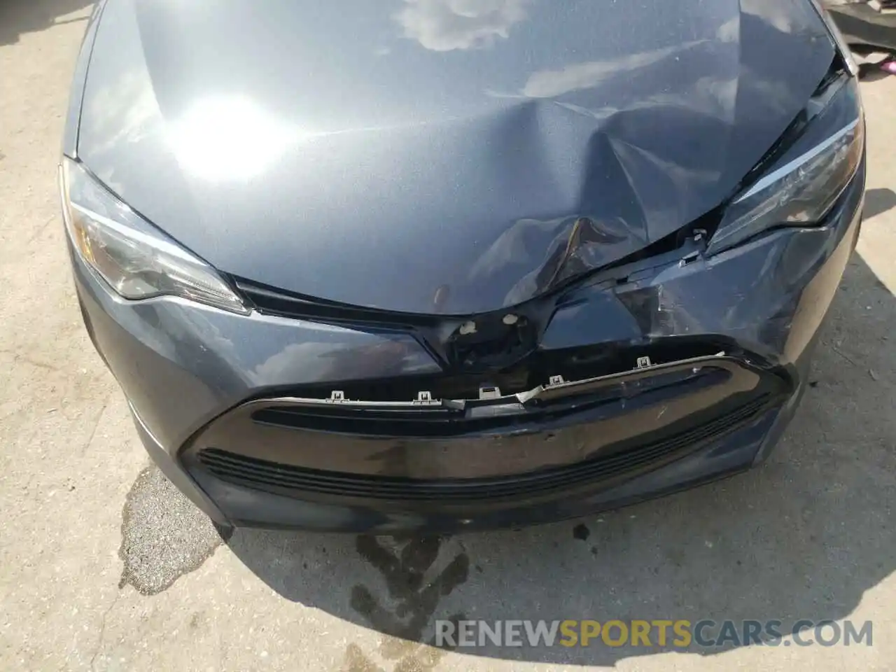 9 Photograph of a damaged car 2T1BURHE8KC234848 TOYOTA COROLLA 2019