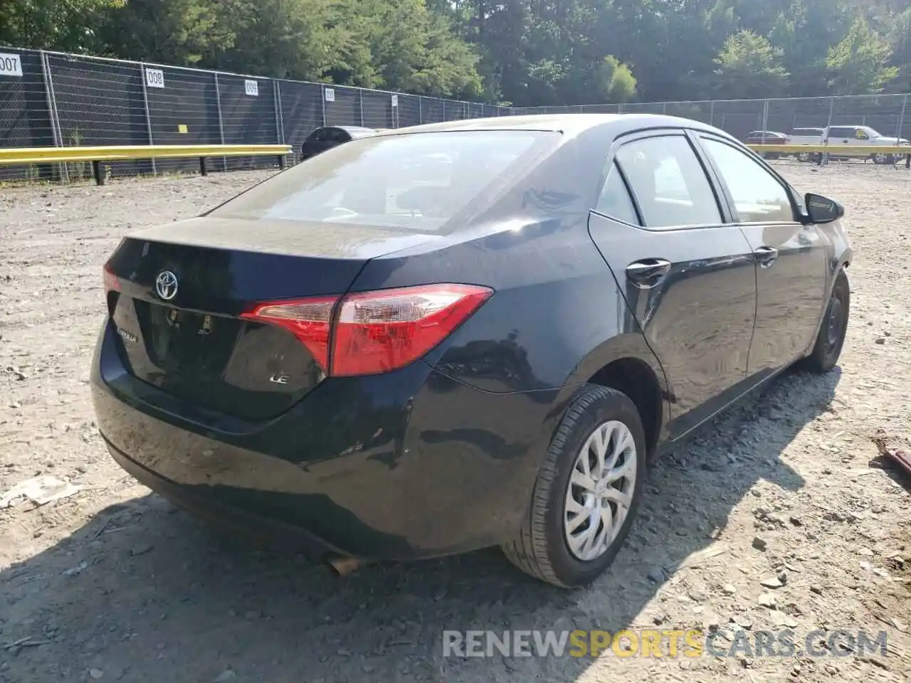 4 Photograph of a damaged car 2T1BURHE8KC235093 TOYOTA COROLLA 2019