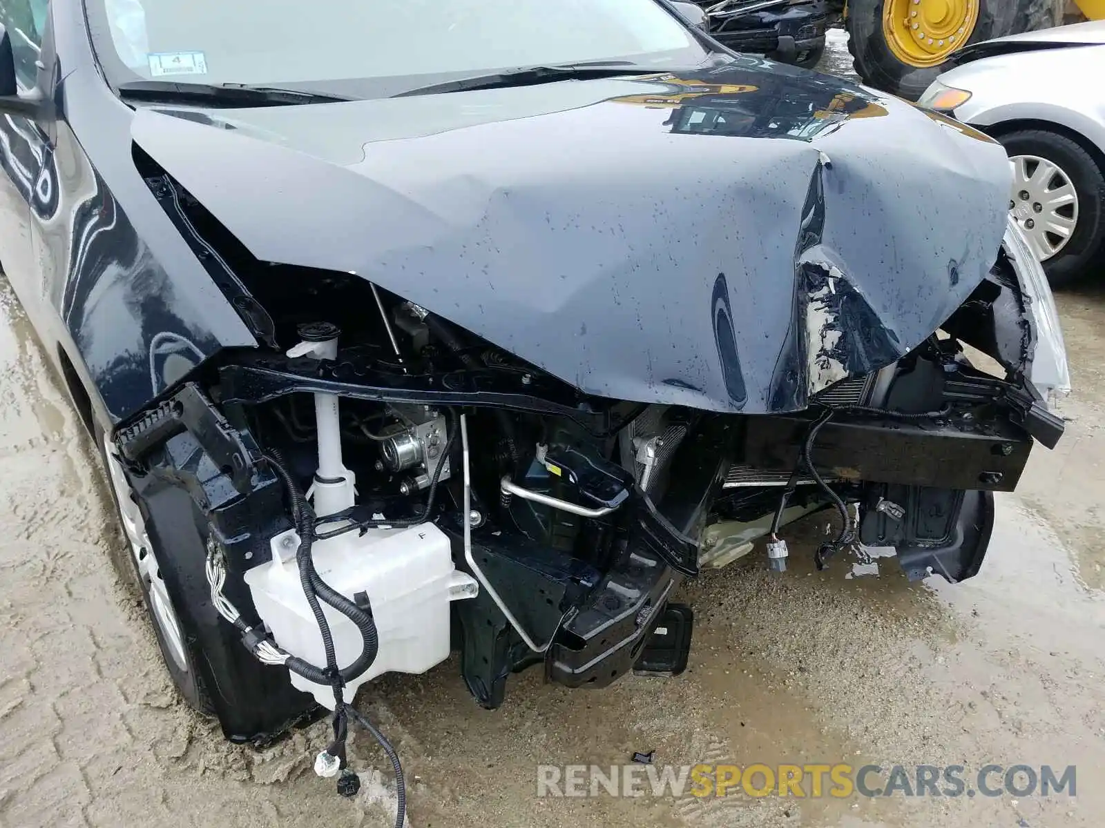 9 Photograph of a damaged car 2T1BURHE8KC235174 TOYOTA COROLLA 2019