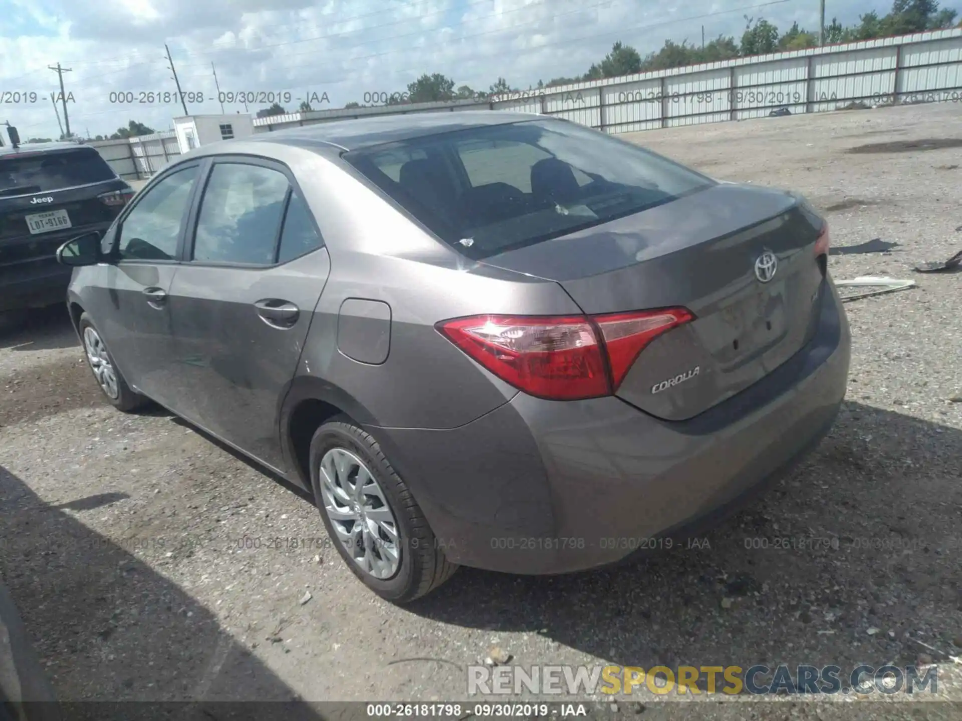 3 Photograph of a damaged car 2T1BURHE8KC235305 TOYOTA COROLLA 2019