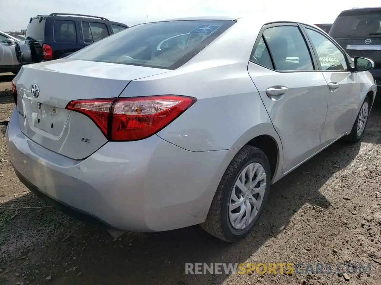 4 Photograph of a damaged car 2T1BURHE8KC236387 TOYOTA COROLLA 2019