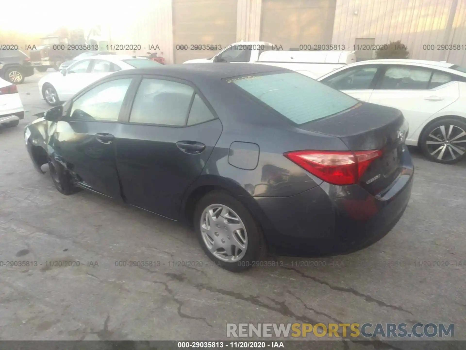 3 Photograph of a damaged car 2T1BURHE8KC236518 TOYOTA COROLLA 2019