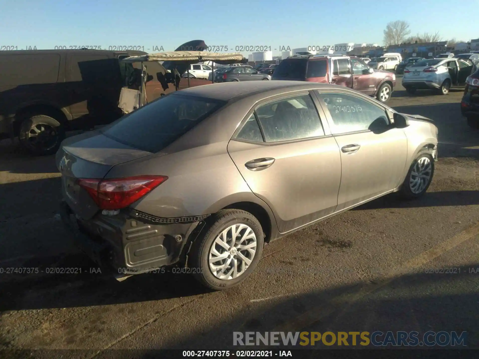 4 Photograph of a damaged car 2T1BURHE8KC236549 TOYOTA COROLLA 2019