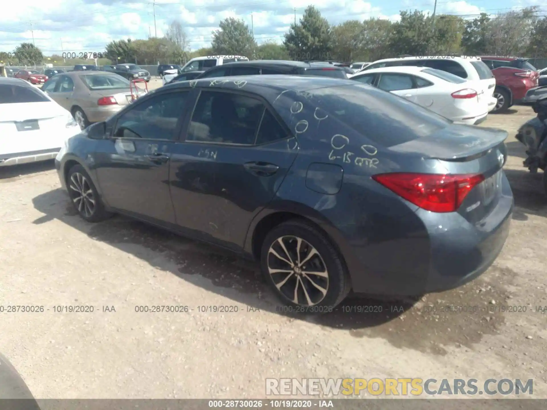 3 Photograph of a damaged car 2T1BURHE8KC237782 TOYOTA COROLLA 2019