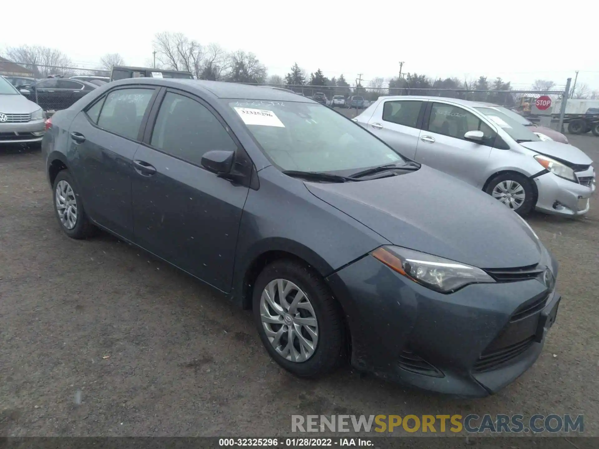 1 Photograph of a damaged car 2T1BURHE8KC238589 TOYOTA COROLLA 2019