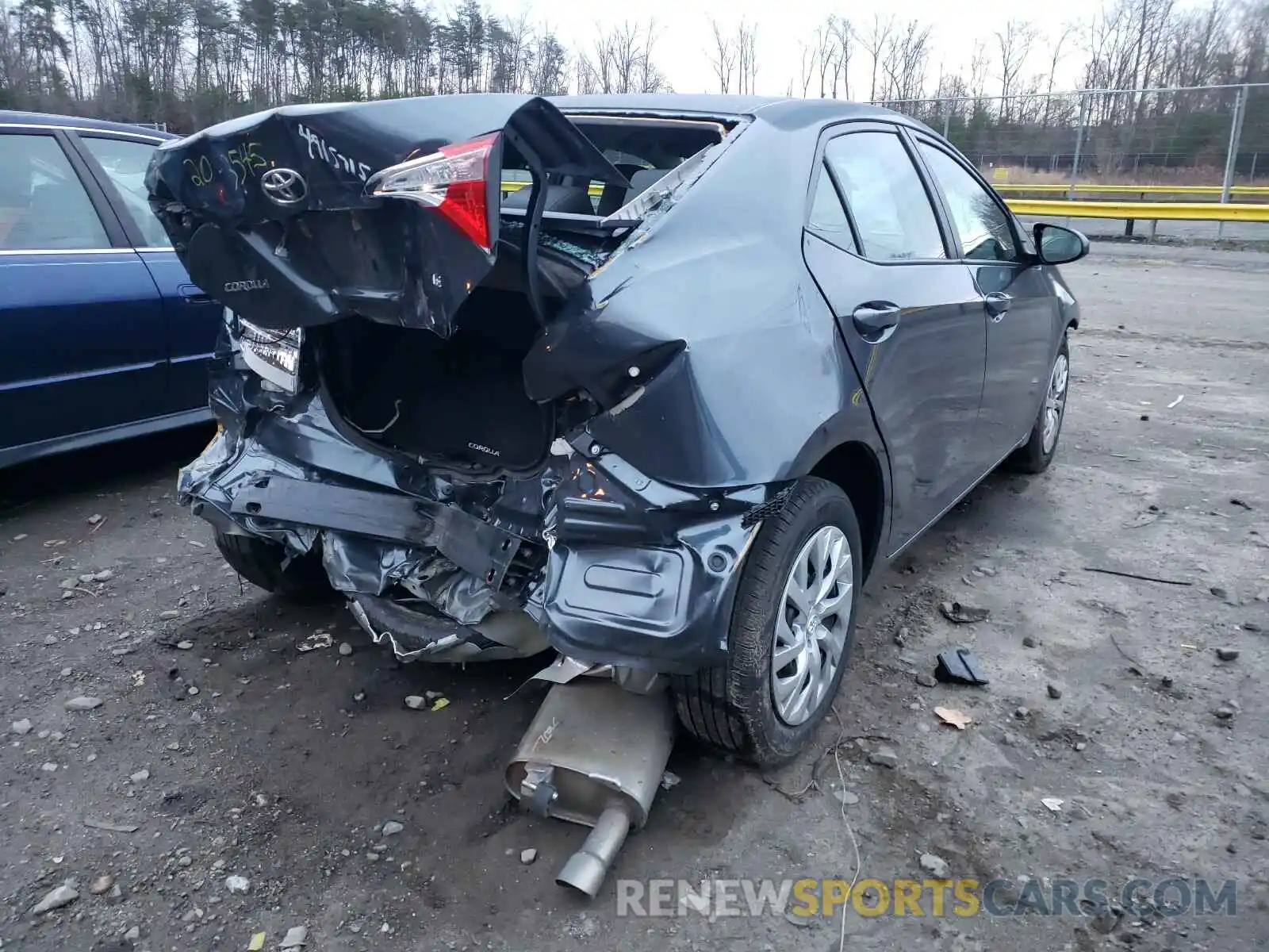 4 Photograph of a damaged car 2T1BURHE8KC239631 TOYOTA COROLLA 2019