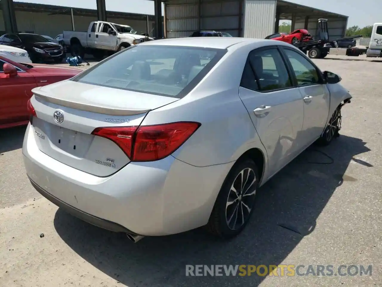 4 Photograph of a damaged car 2T1BURHE8KC239998 TOYOTA COROLLA 2019