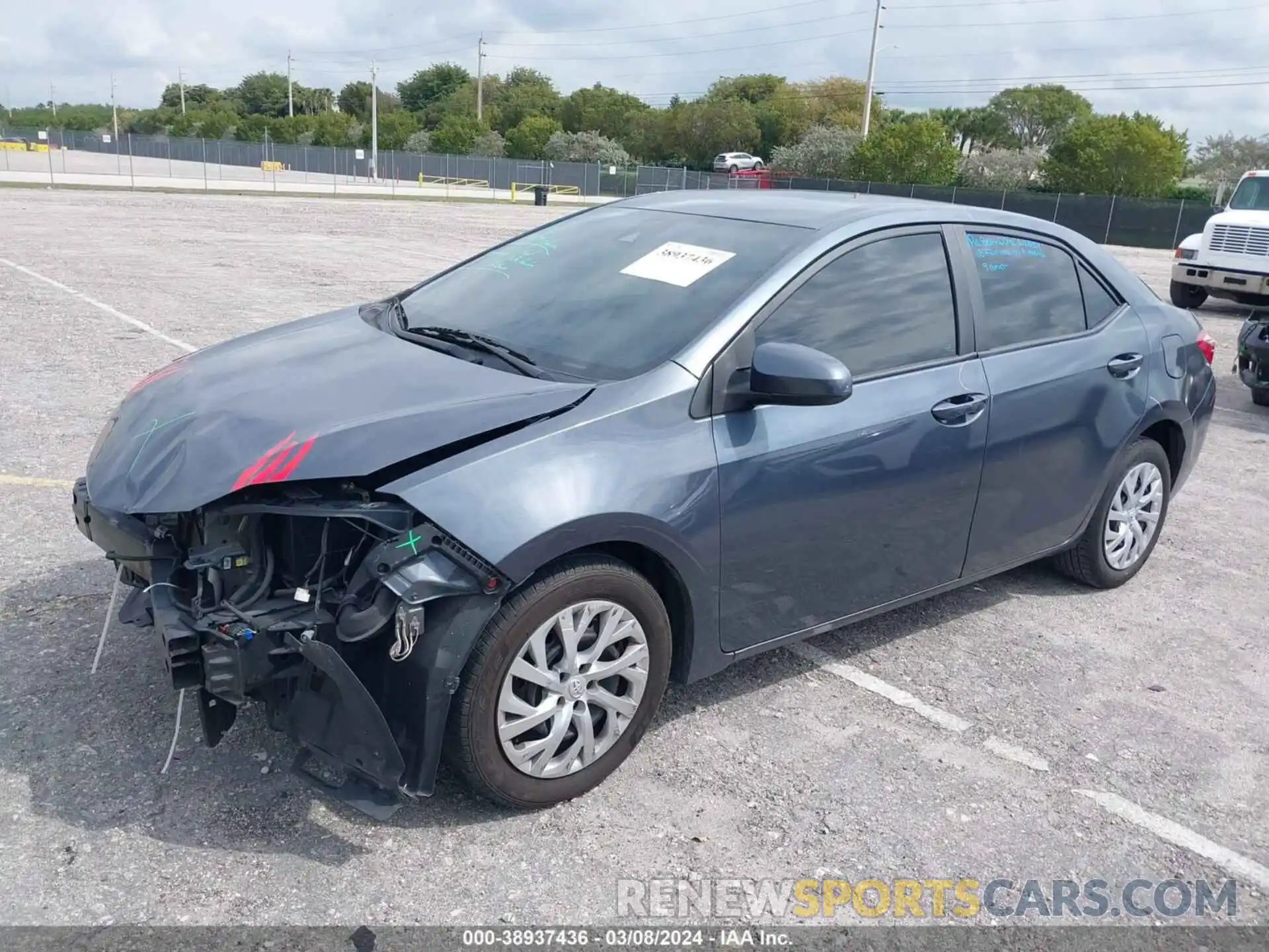 2 Photograph of a damaged car 2T1BURHE8KC240133 TOYOTA COROLLA 2019