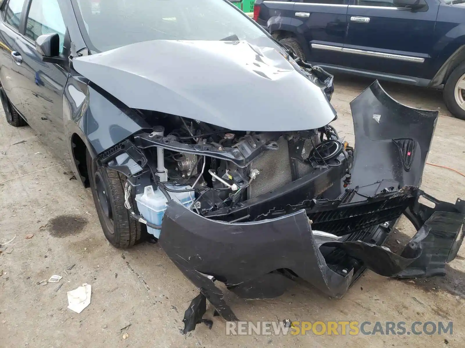 9 Photograph of a damaged car 2T1BURHE8KC240178 TOYOTA COROLLA 2019