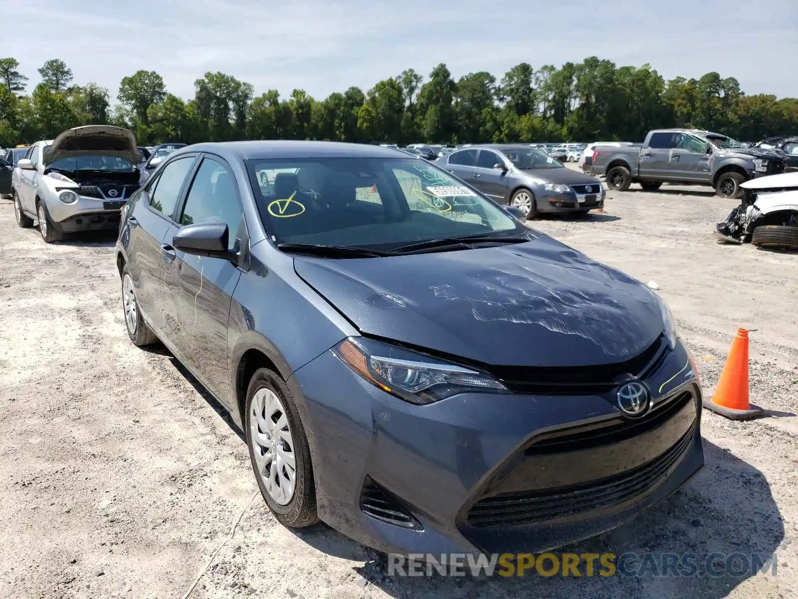 1 Photograph of a damaged car 2T1BURHE8KC240455 TOYOTA COROLLA 2019