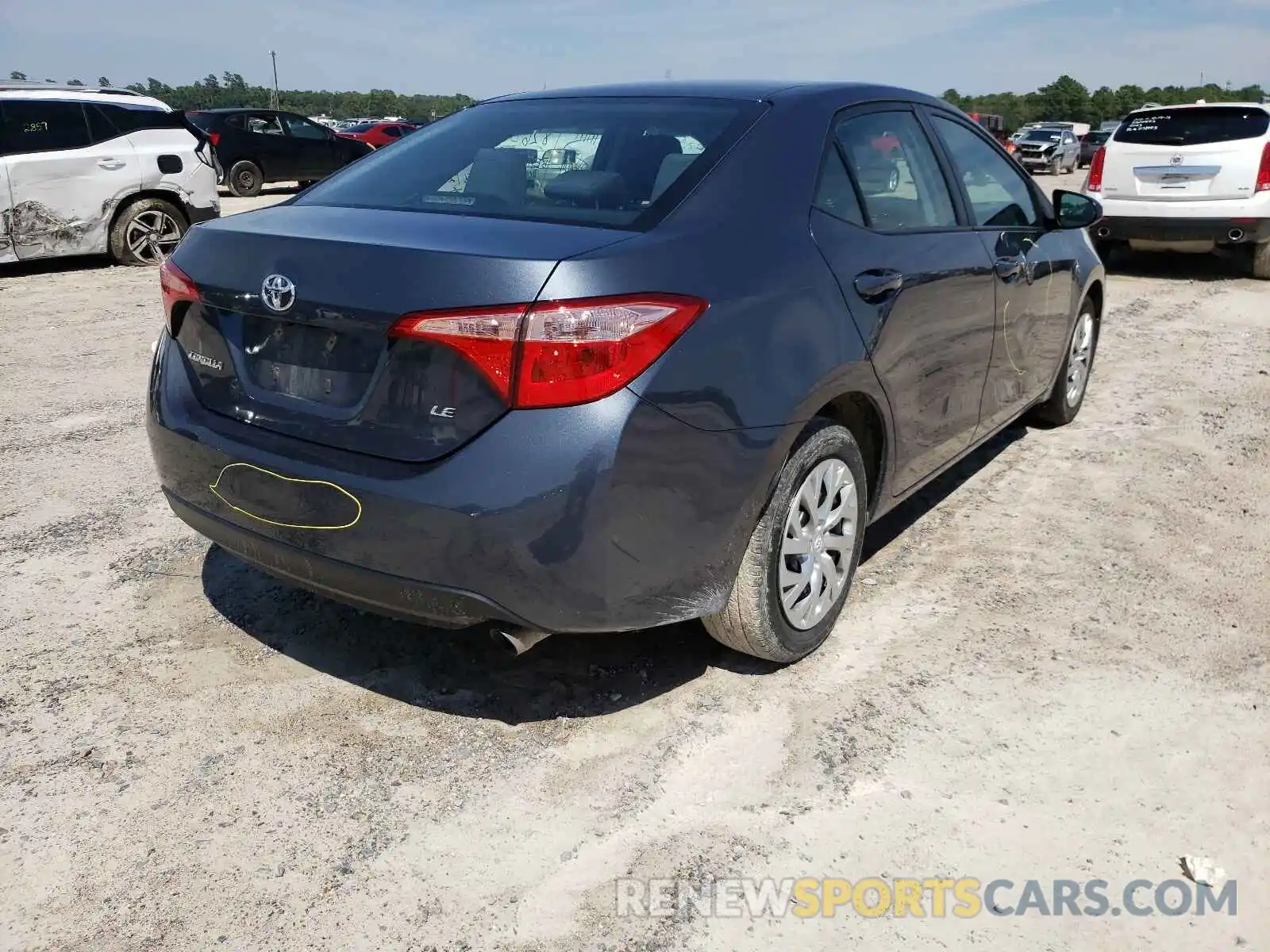 4 Photograph of a damaged car 2T1BURHE8KC240455 TOYOTA COROLLA 2019