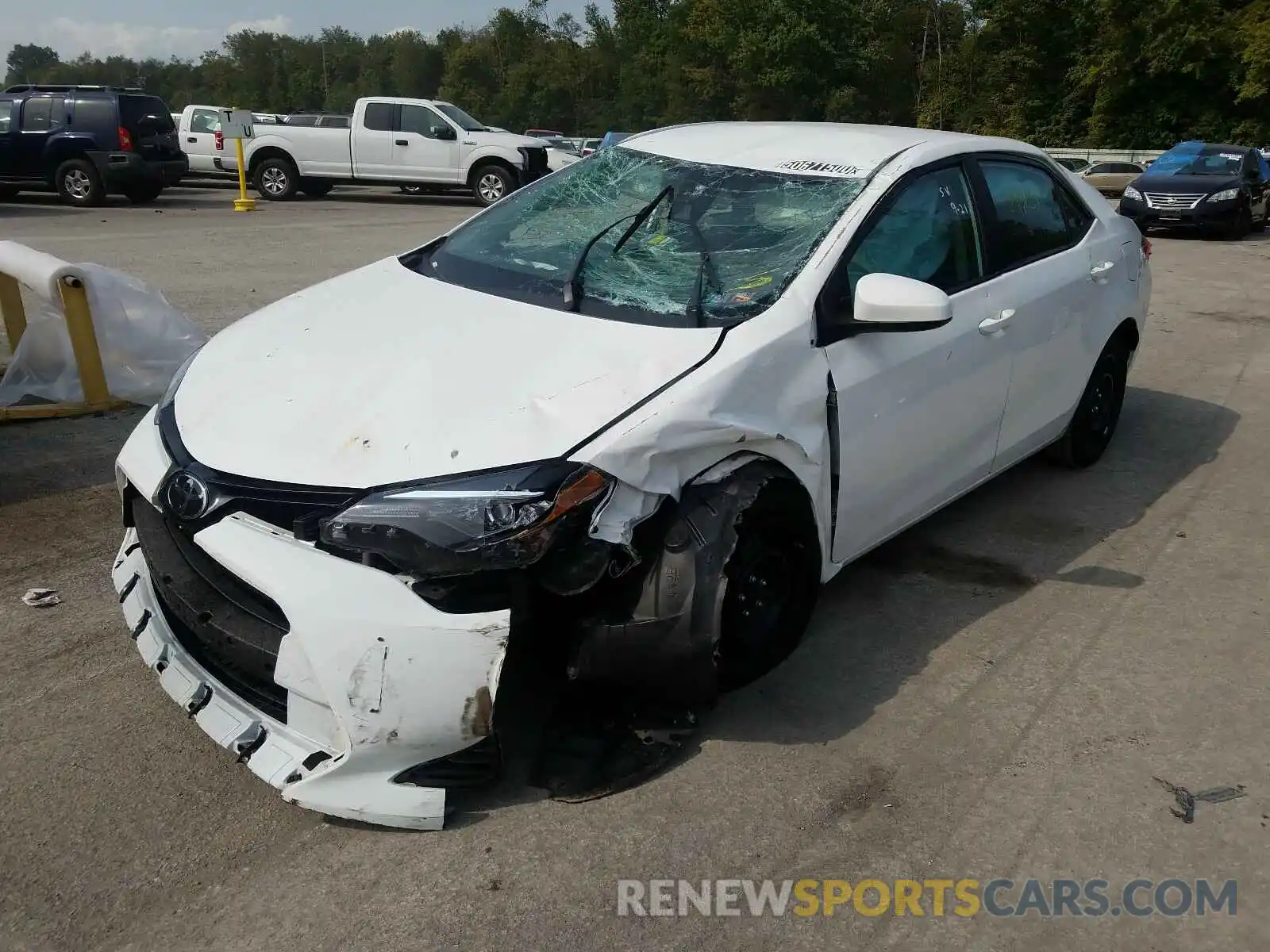 2 Photograph of a damaged car 2T1BURHE8KC240777 TOYOTA COROLLA 2019