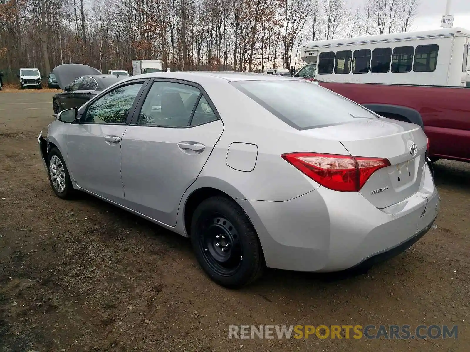 3 Photograph of a damaged car 2T1BURHE8KC241024 TOYOTA COROLLA 2019