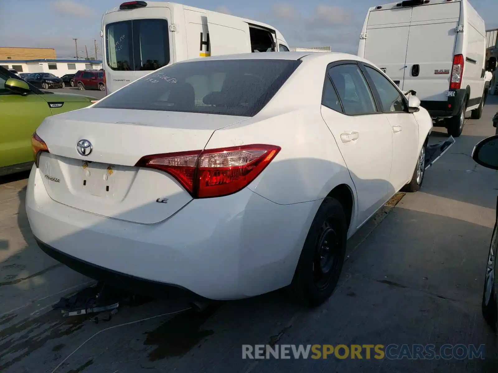 4 Photograph of a damaged car 2T1BURHE8KC241167 TOYOTA COROLLA 2019