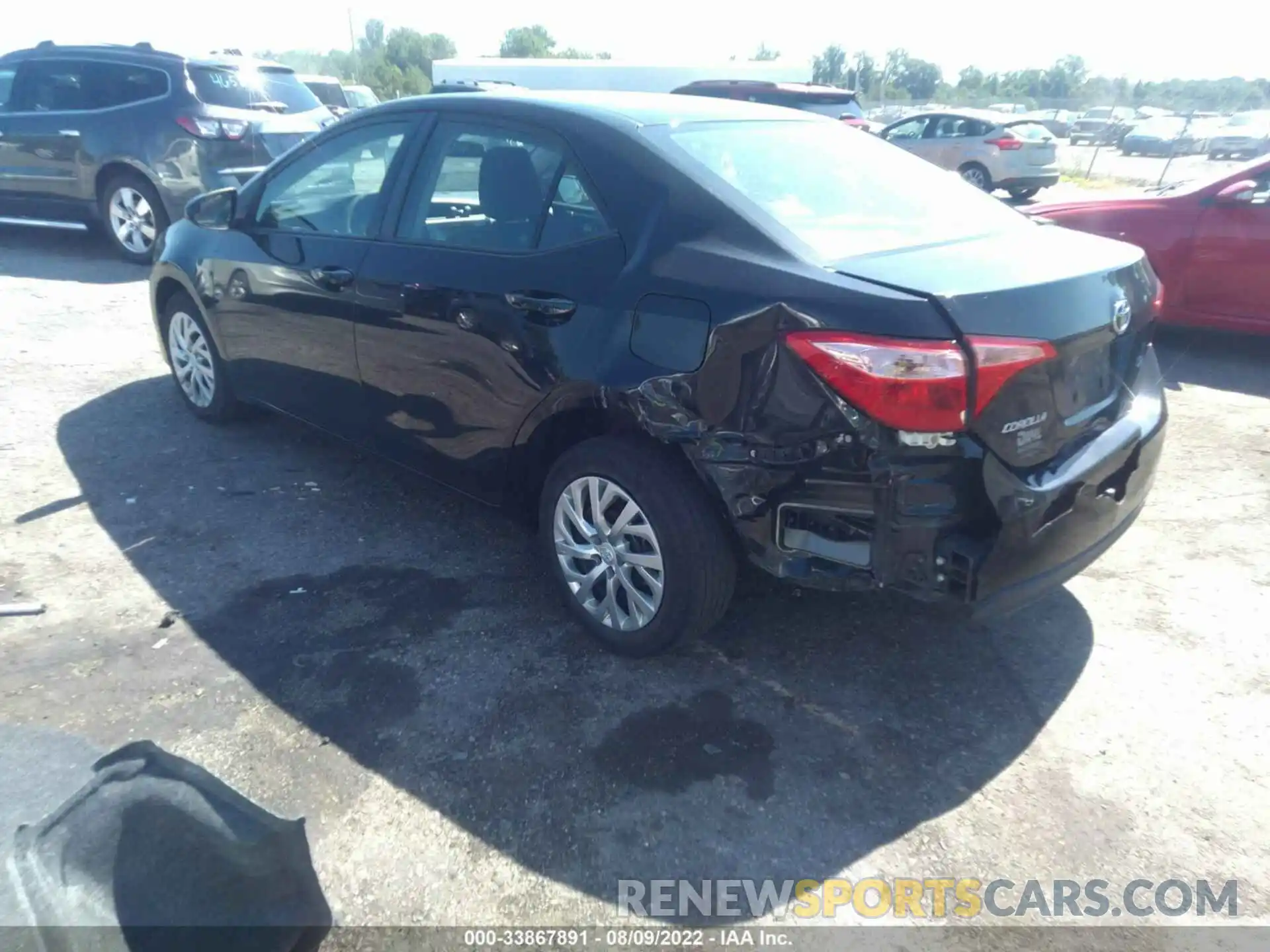 3 Photograph of a damaged car 2T1BURHE8KC241539 TOYOTA COROLLA 2019