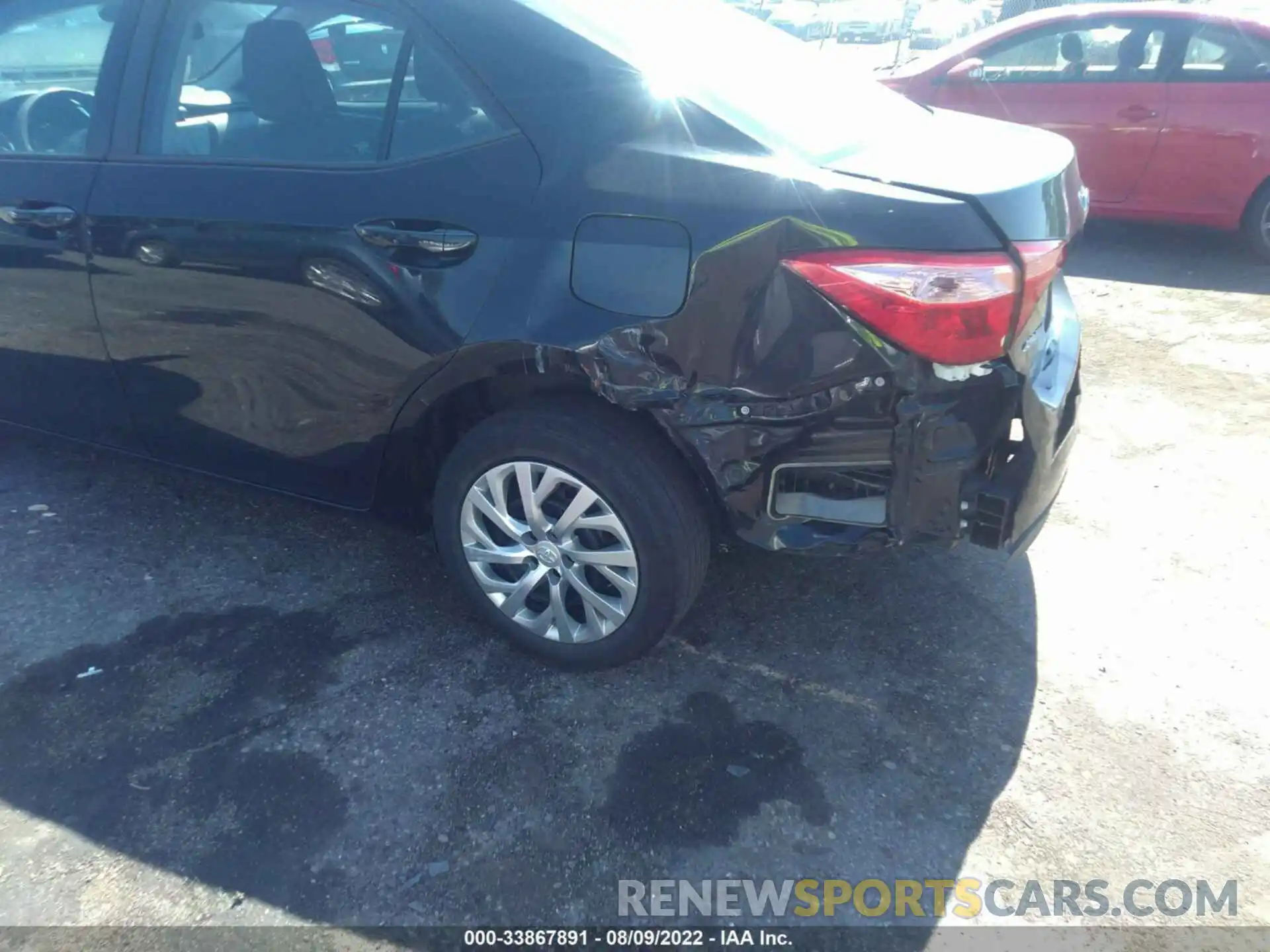 6 Photograph of a damaged car 2T1BURHE8KC241539 TOYOTA COROLLA 2019