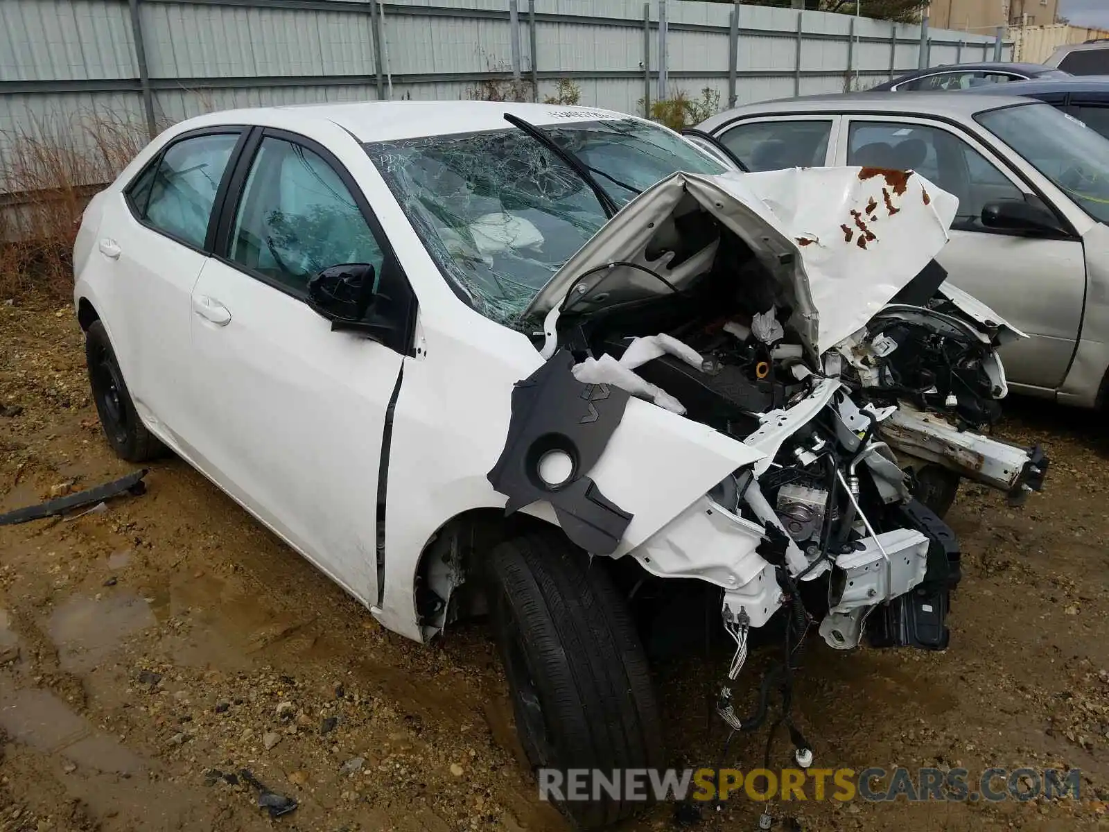 1 Photograph of a damaged car 2T1BURHE8KC241573 TOYOTA COROLLA 2019