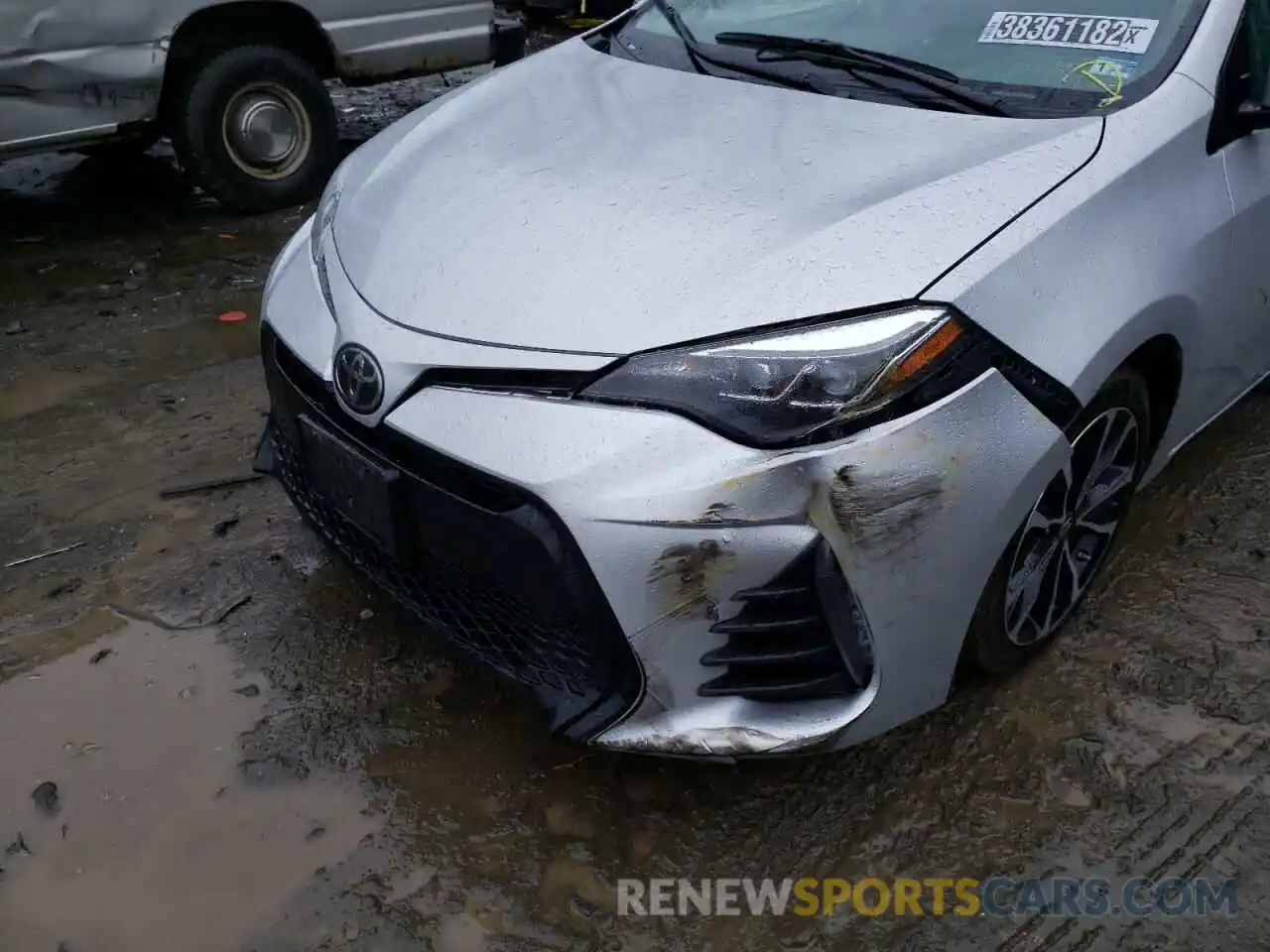 9 Photograph of a damaged car 2T1BURHE8KC241718 TOYOTA COROLLA 2019