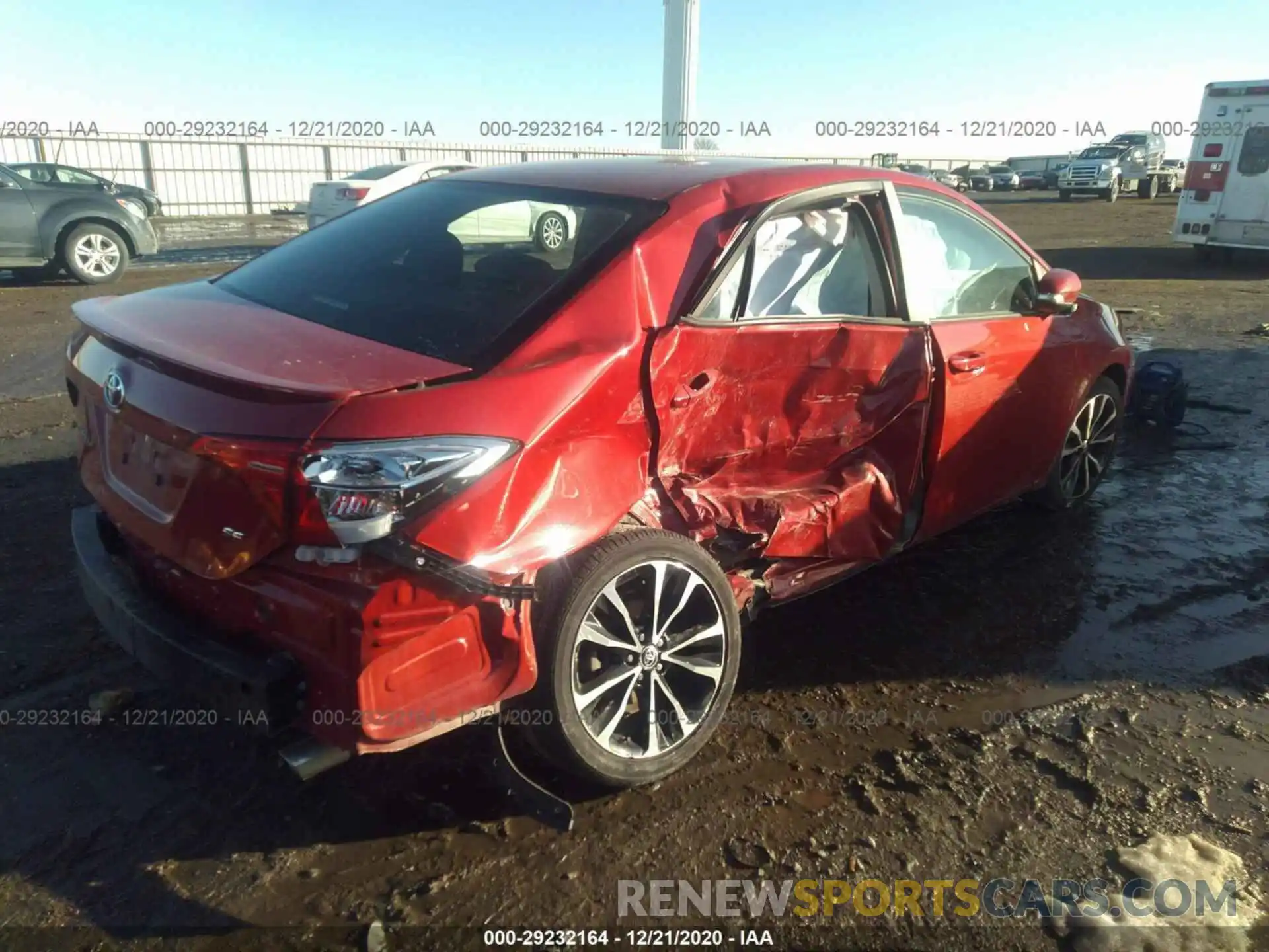 4 Photograph of a damaged car 2T1BURHE8KC241783 TOYOTA COROLLA 2019