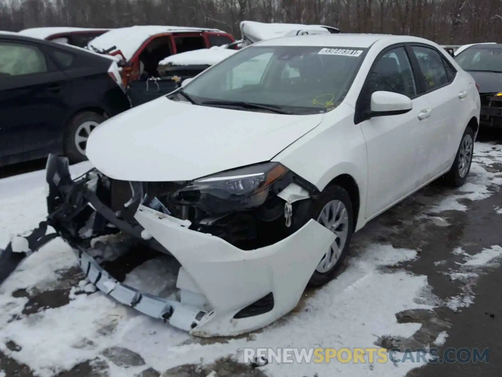 2 Photograph of a damaged car 2T1BURHE8KC242268 TOYOTA COROLLA 2019