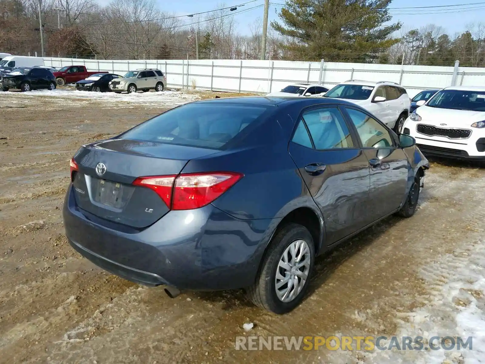 4 Photograph of a damaged car 2T1BURHE8KC242285 TOYOTA COROLLA 2019