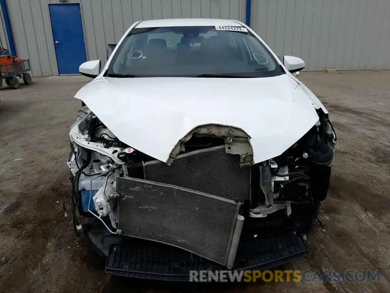 9 Photograph of a damaged car 2T1BURHE8KC242383 TOYOTA COROLLA 2019