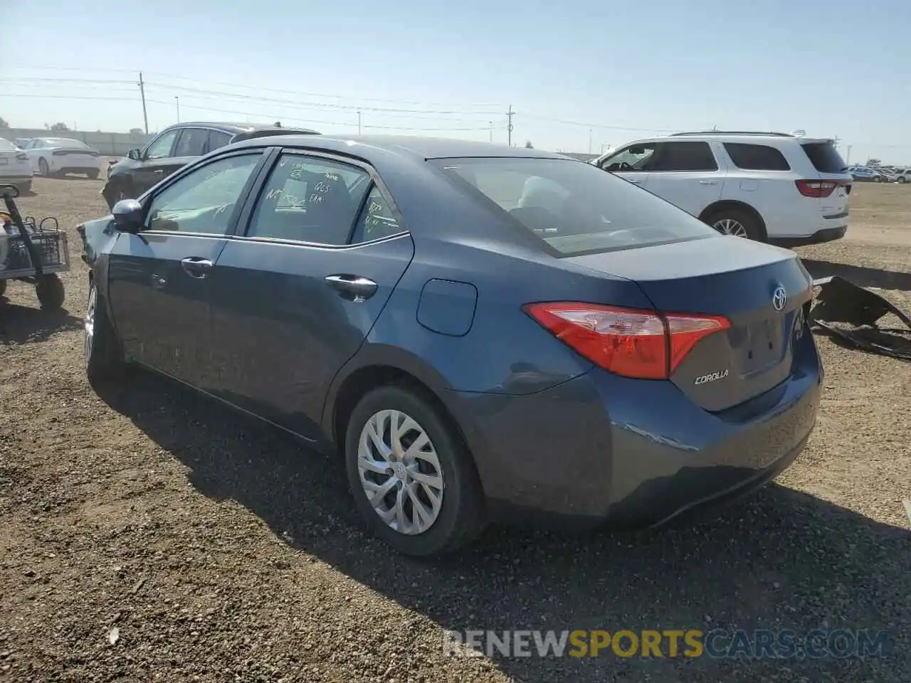 3 Photograph of a damaged car 2T1BURHE8KC242710 TOYOTA COROLLA 2019