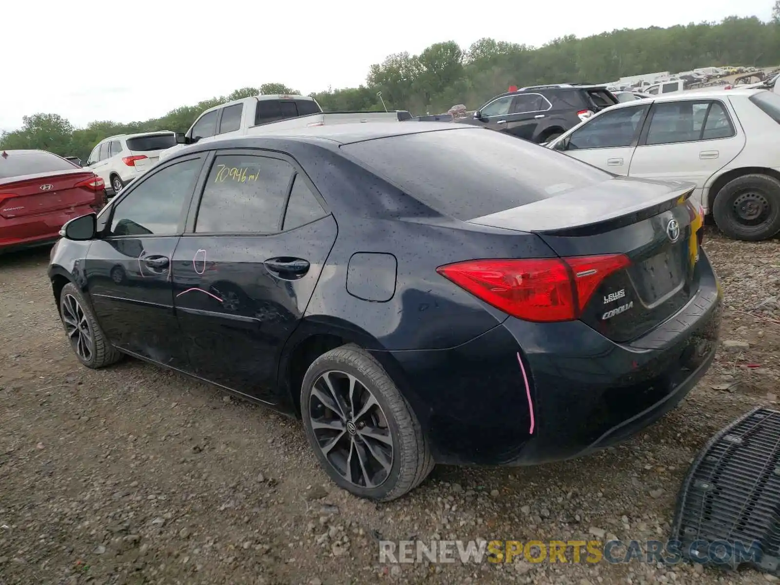 3 Photograph of a damaged car 2T1BURHE8KC244070 TOYOTA COROLLA 2019