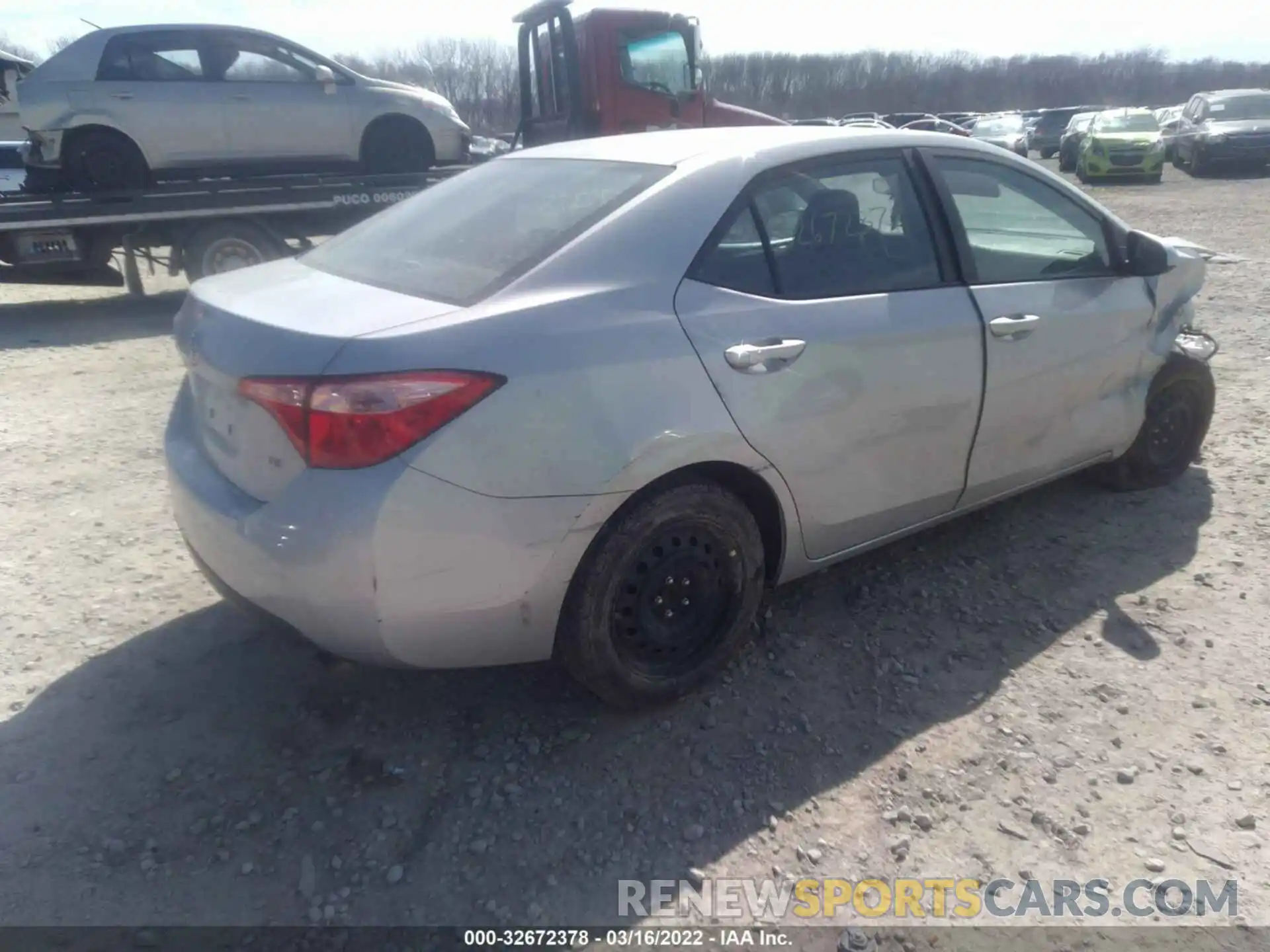 4 Photograph of a damaged car 2T1BURHE8KC244246 TOYOTA COROLLA 2019