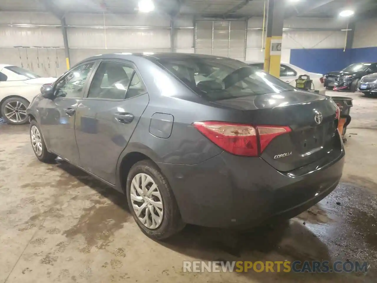 3 Photograph of a damaged car 2T1BURHE8KC244456 TOYOTA COROLLA 2019