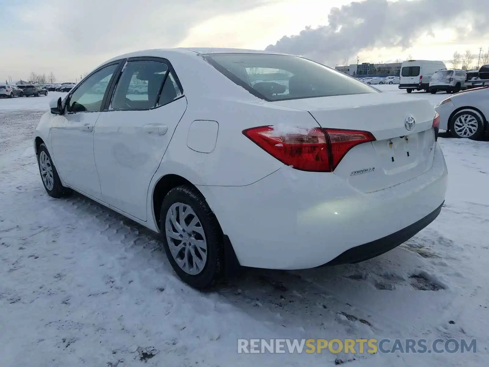 3 Photograph of a damaged car 2T1BURHE8KC247101 TOYOTA COROLLA 2019