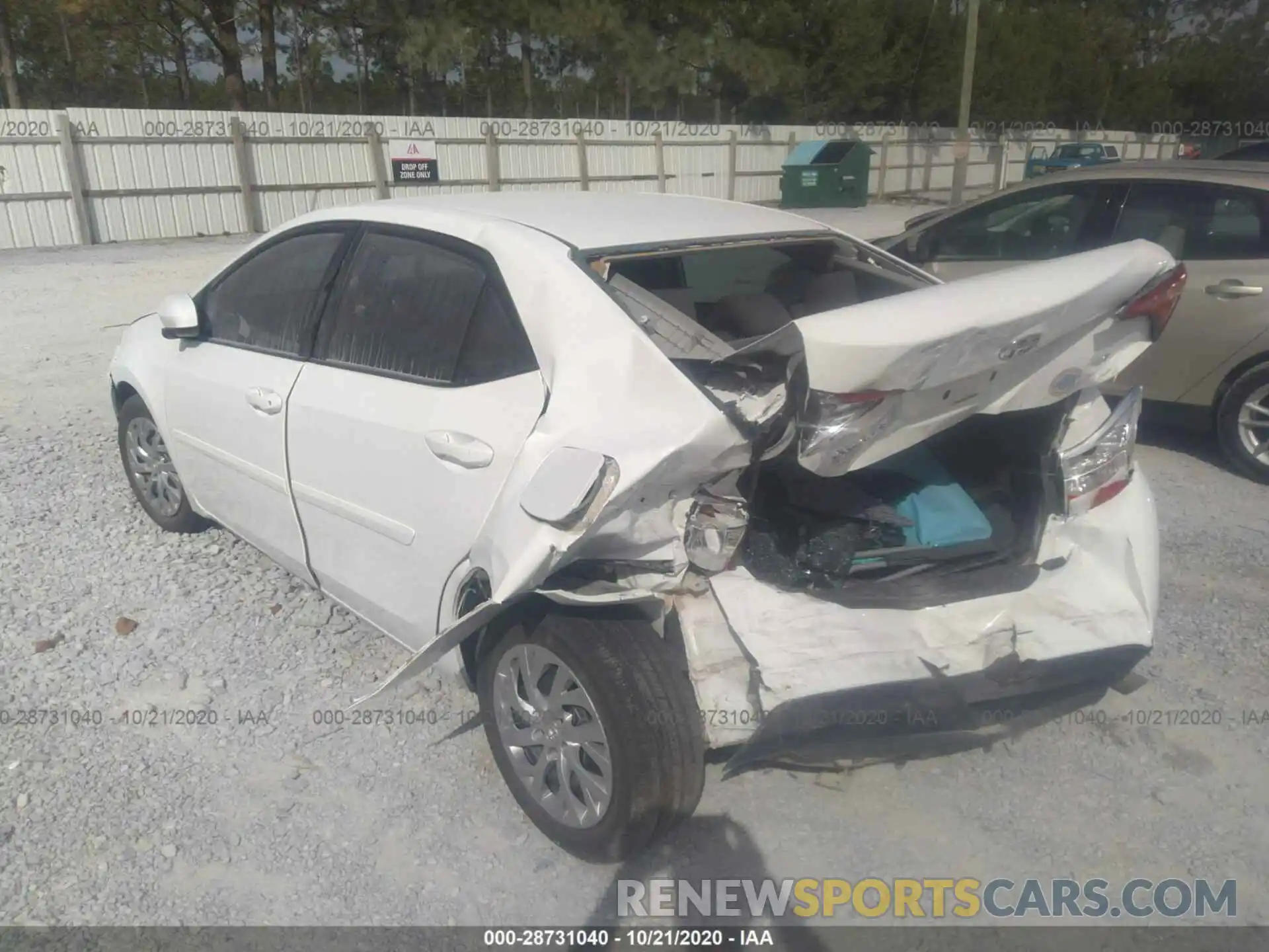 3 Photograph of a damaged car 2T1BURHE9KC125377 TOYOTA COROLLA 2019