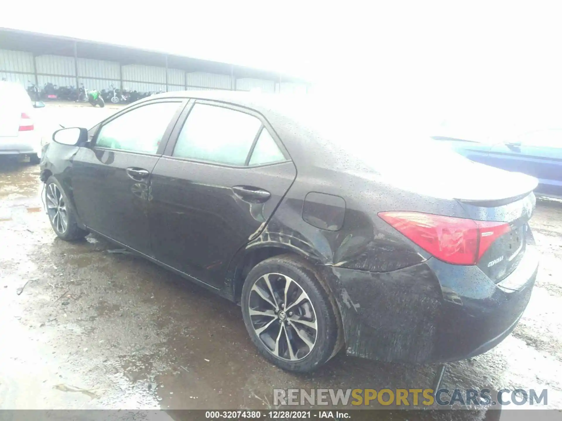 3 Photograph of a damaged car 2T1BURHE9KC125783 TOYOTA COROLLA 2019