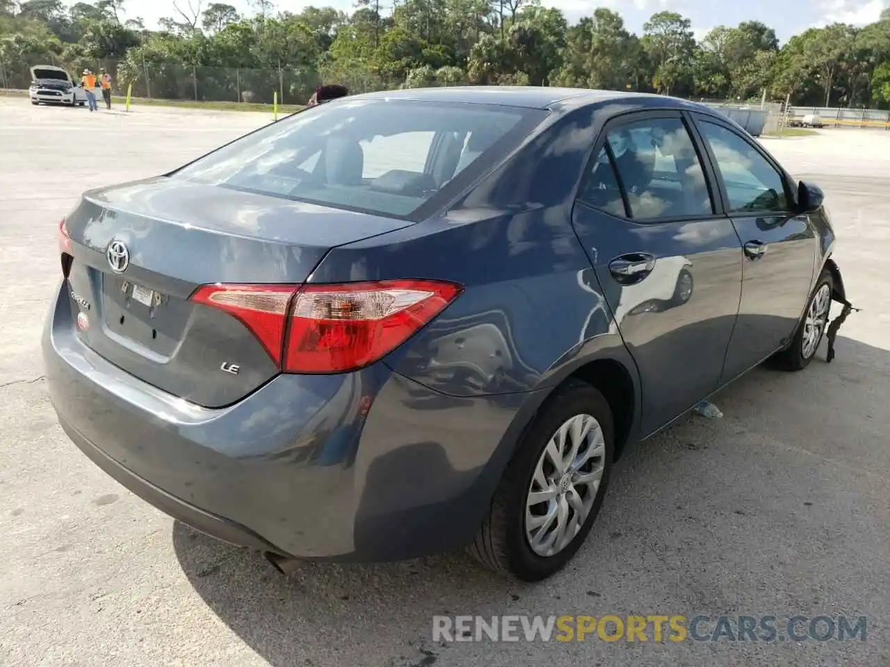 4 Photograph of a damaged car 2T1BURHE9KC126528 TOYOTA COROLLA 2019