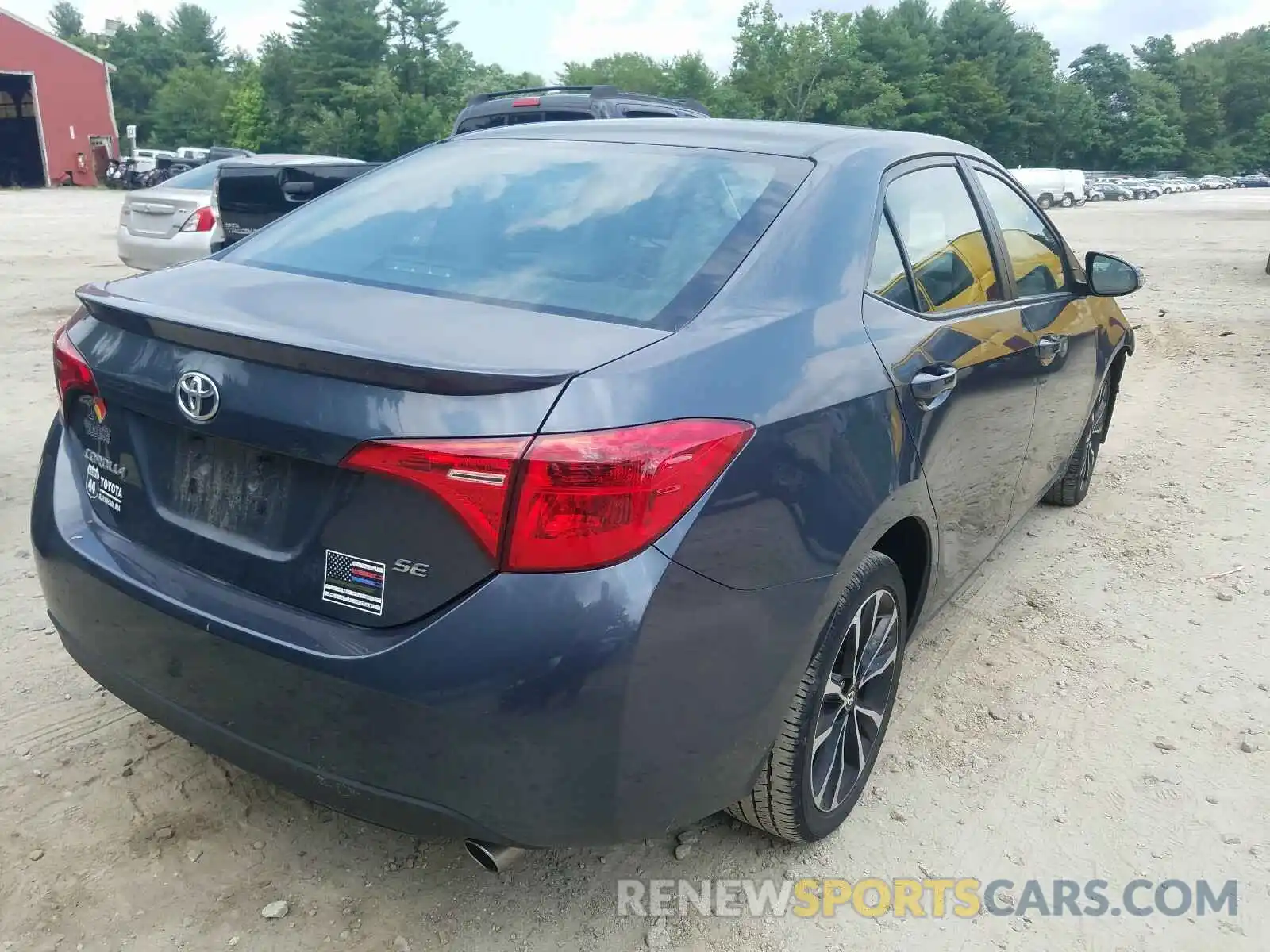 4 Photograph of a damaged car 2T1BURHE9KC127503 TOYOTA COROLLA 2019