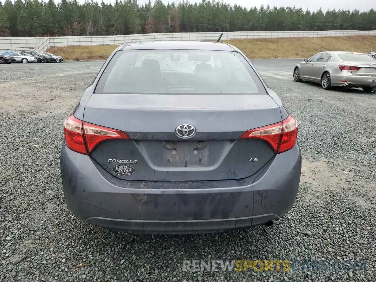 6 Photograph of a damaged car 2T1BURHE9KC128957 TOYOTA COROLLA 2019