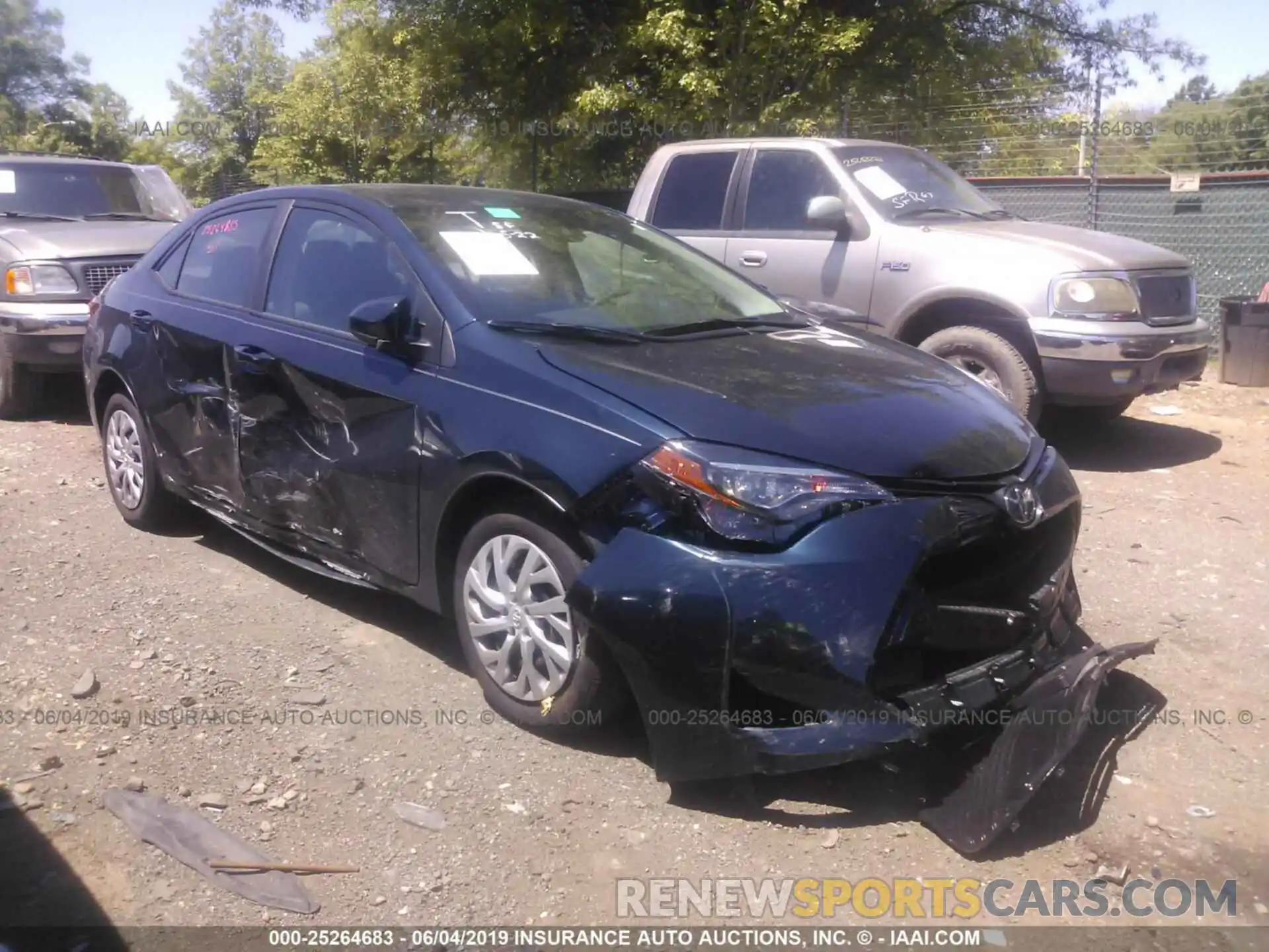 1 Photograph of a damaged car 2T1BURHE9KC129221 TOYOTA COROLLA 2019