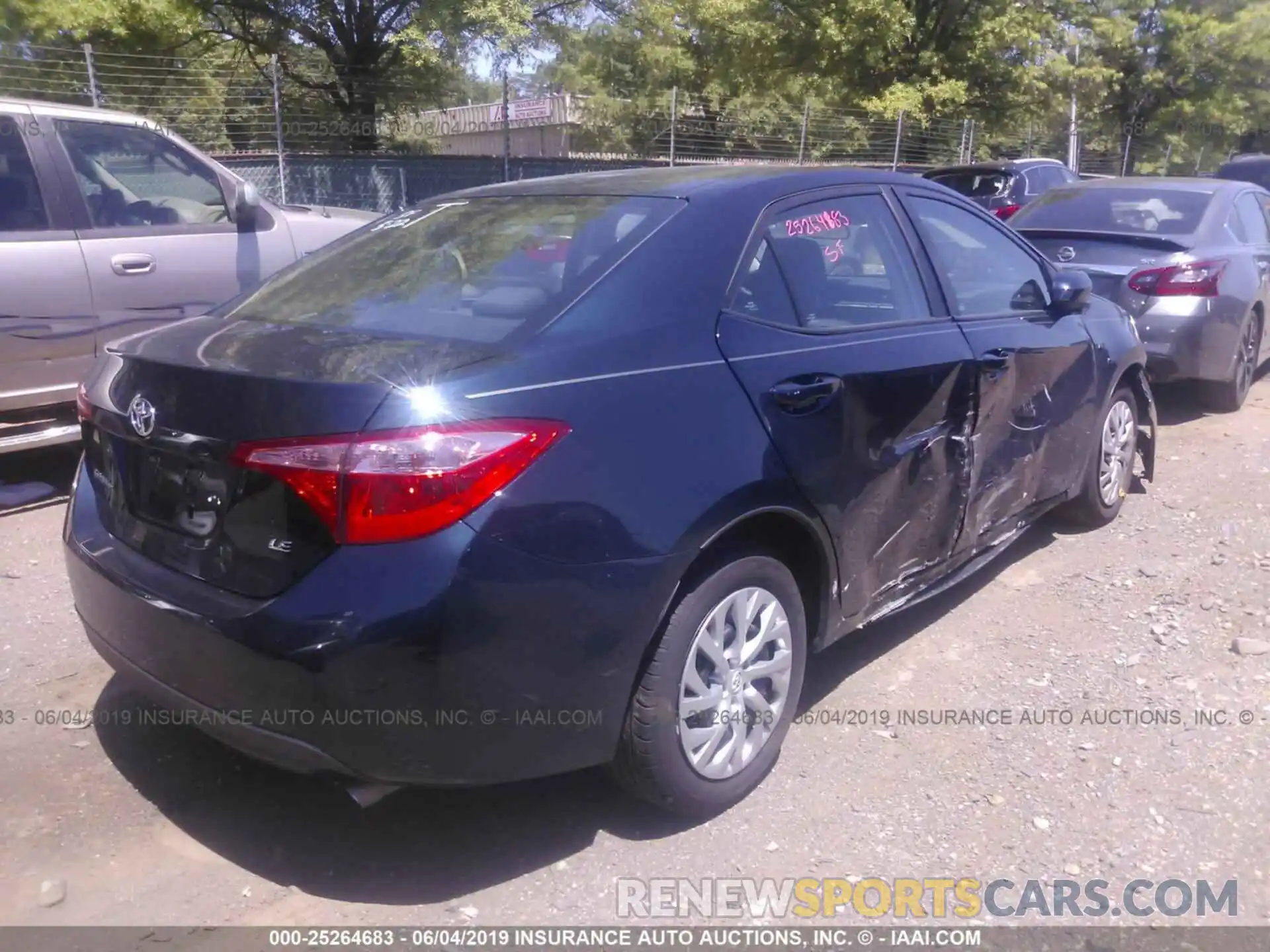 4 Photograph of a damaged car 2T1BURHE9KC129221 TOYOTA COROLLA 2019