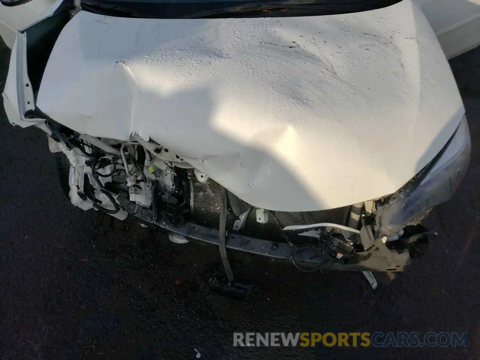 7 Photograph of a damaged car 2T1BURHE9KC129428 TOYOTA COROLLA 2019